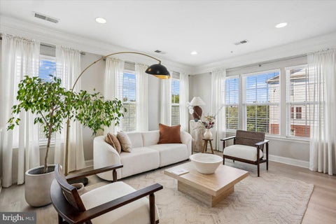Condo For Sale - 402 Orchard Ridge Drive<br/> Montgomery County, GAITHERSBURG, MD 20878