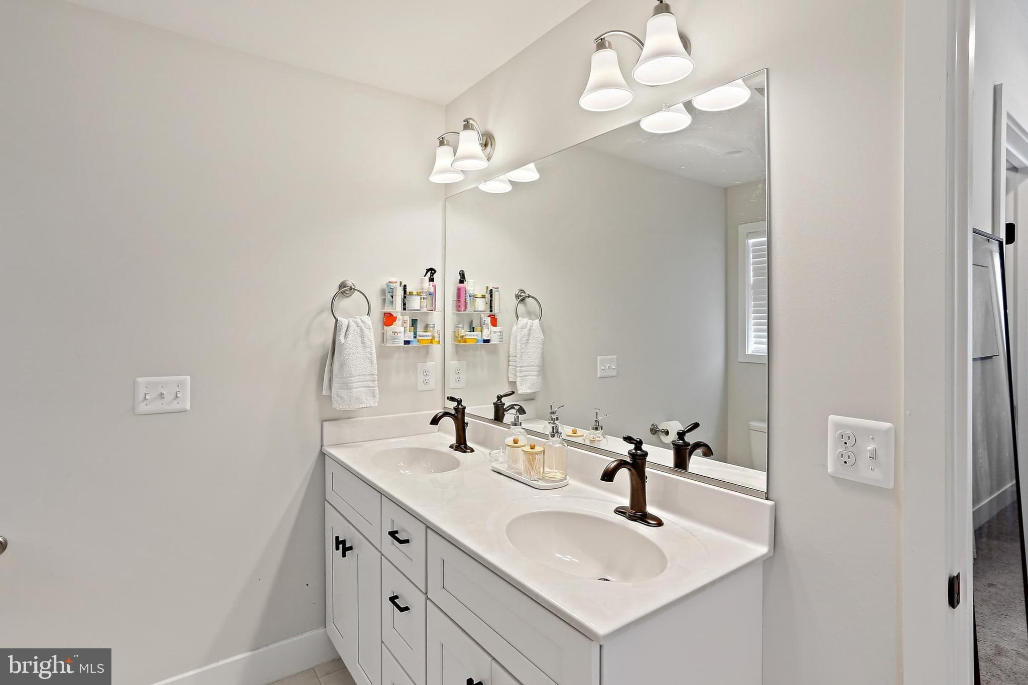 CLOVERLEA - Residential