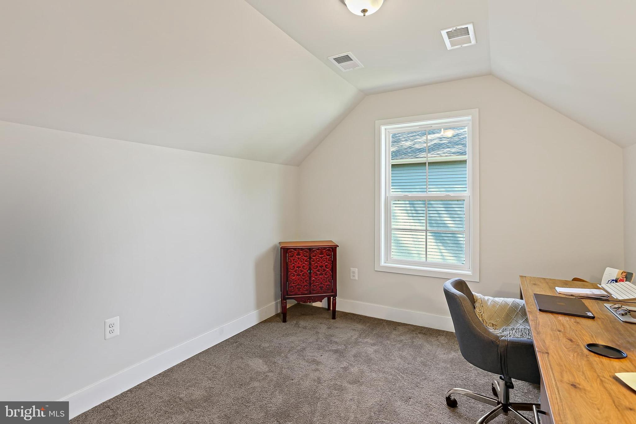 CLOVERLEA - Residential