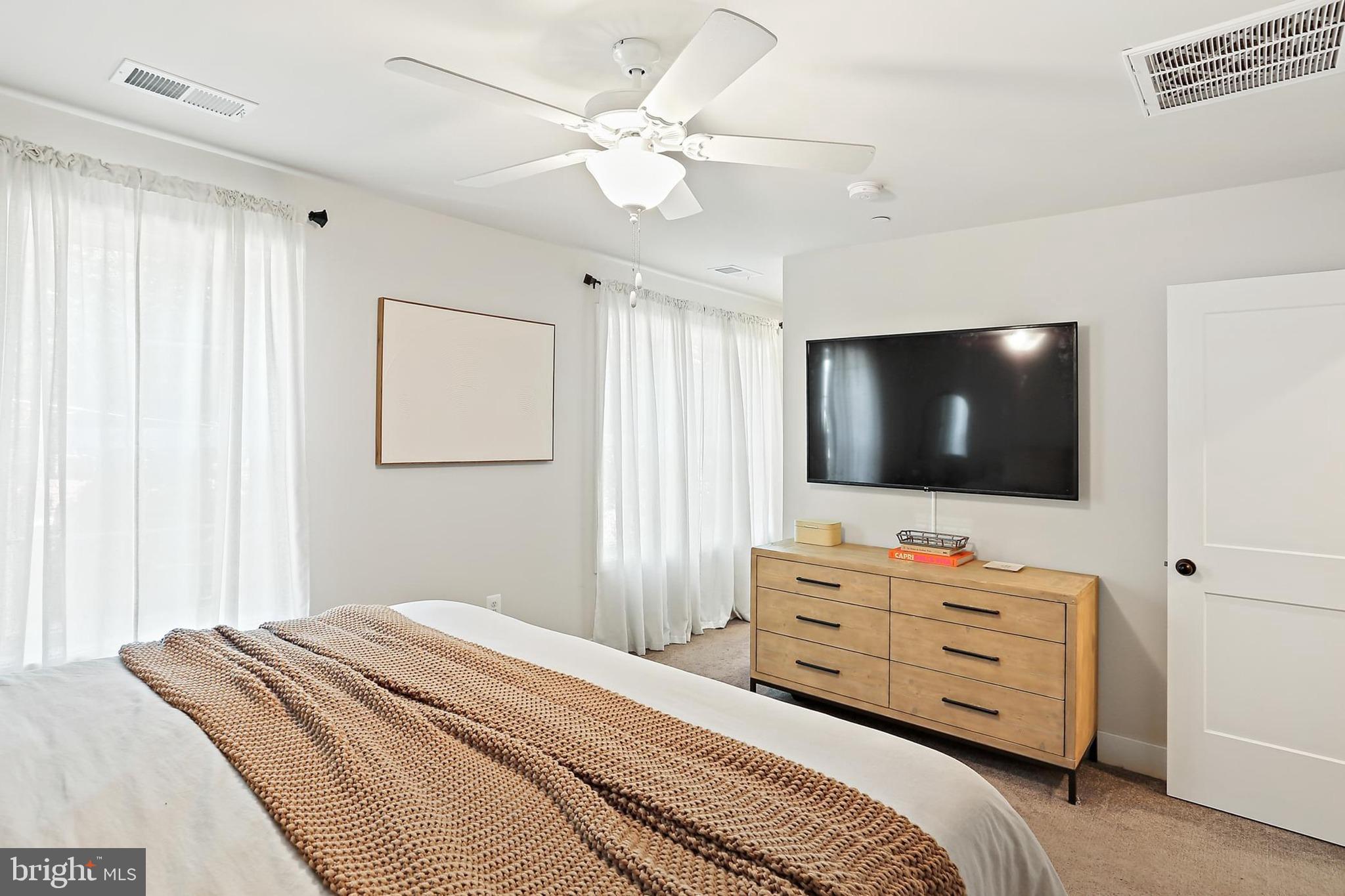 CLOVERLEA - Residential