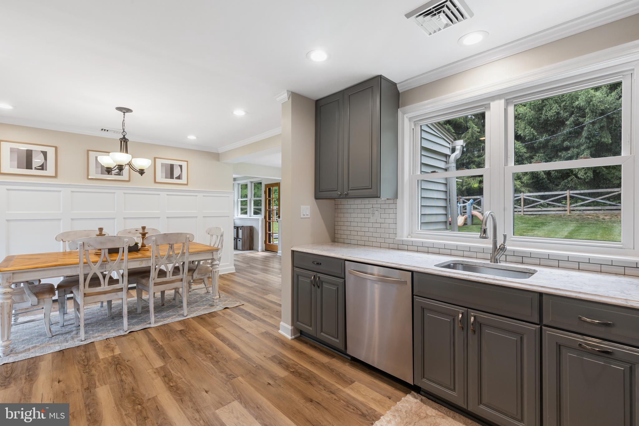 POT SPRING - Residential