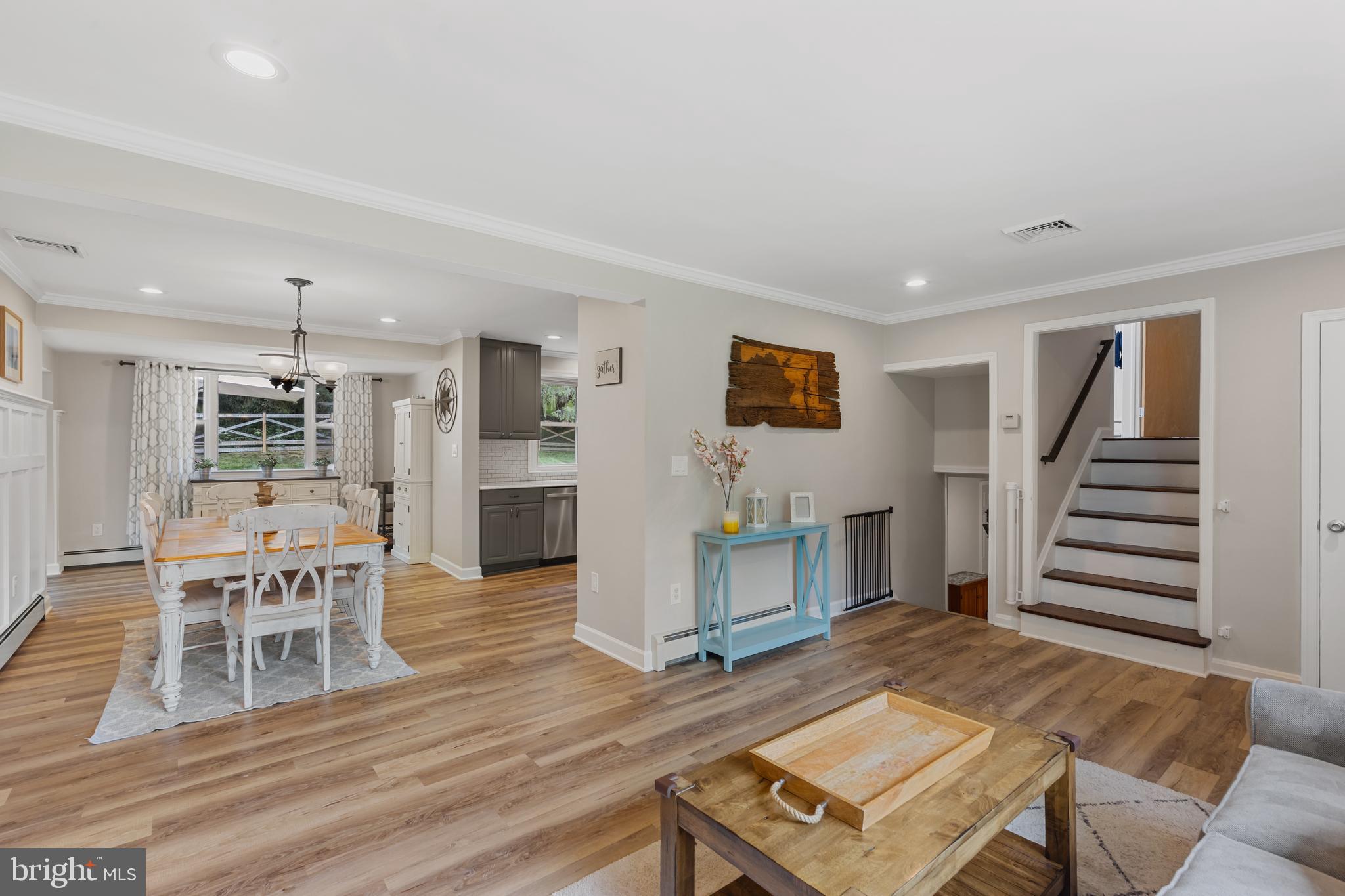 POT SPRING - Residential