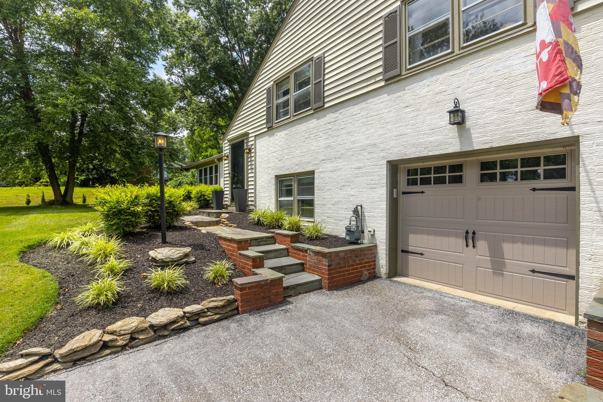 POT SPRING - Residential