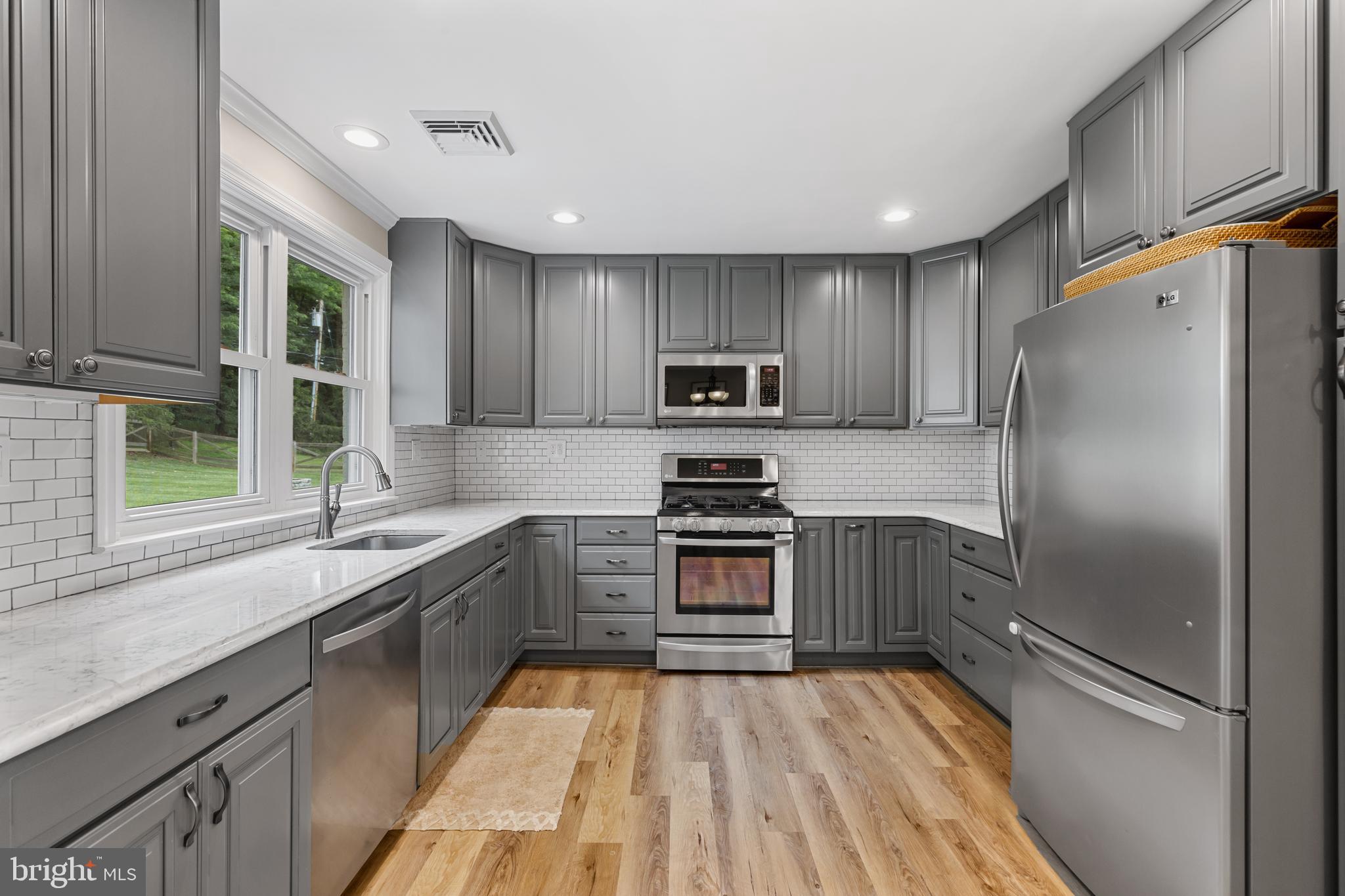 POT SPRING - Residential