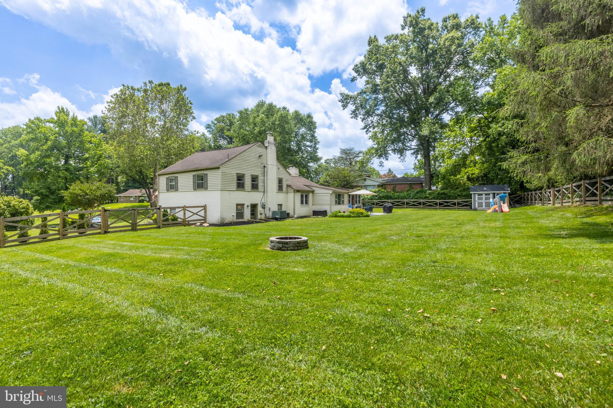 POT SPRING - Residential