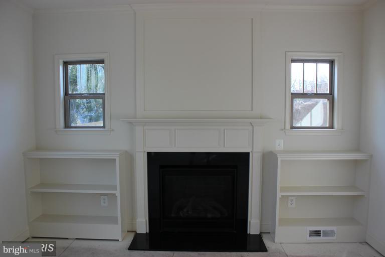 VALLEY VIEW ESTATES - Residential Lease