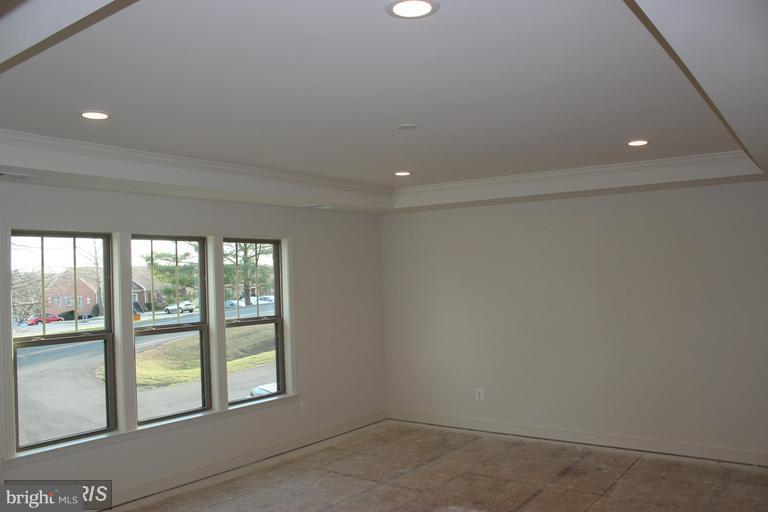 VALLEY VIEW ESTATES - Residential Lease