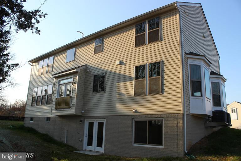 VALLEY VIEW ESTATES - Residential Lease