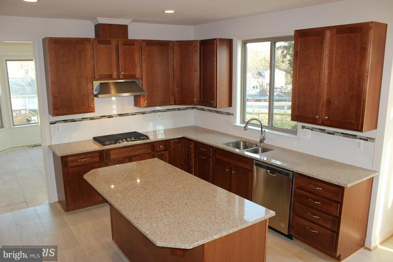 VALLEY VIEW ESTATES - Residential Lease