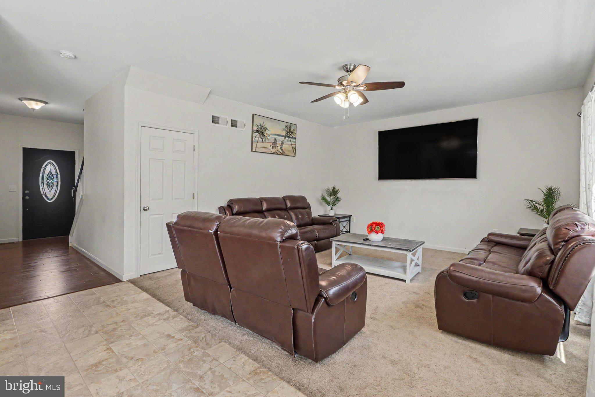 112 S MOUNTAIN DRIVE