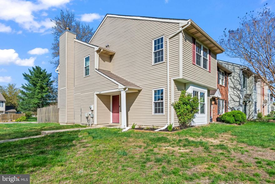 This lovely 2-story end-unit townhome offers 3 bedrooms, 2.5 baths, and is move-in ready! The kitchen features modern maple cabinets and stainless steel appliances. The living and dining rooms showcase stylish laminate flooring, creating a welcoming space. The owner's bedroom boasts vaulted ceilings and a spacious closet. Ceiling fans have been added throughout for comfort, new carpet was installed just three years ago, and a new washer/dryer was installed in 2025. The fenced-in backyard is perfect for relaxing or entertaining and provides direct access to two rear-assigned parking spaces. The property is equipped with solar panels, promoting energy efficiency. Property is virtually staged.

Located in a vibrant community with a swimming pool, multiple playgrounds, tennis and volleyball courts, and just minutes from grocery stores, shopping, dining, and entertainment!