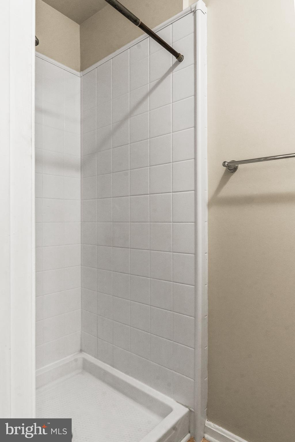 ST CHARLES HAMPSHIRE - Residential