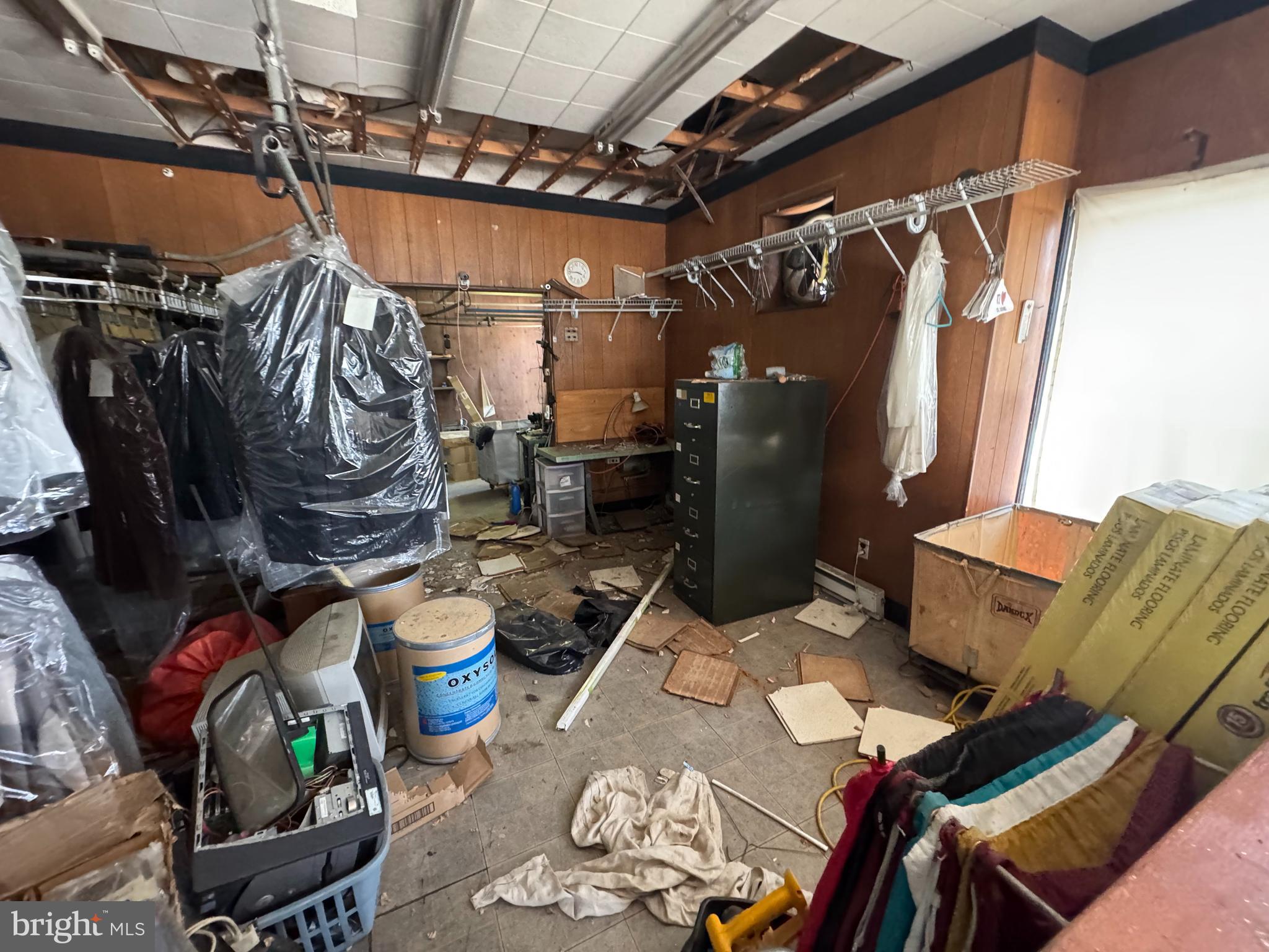 5716 CATHARINE STREET