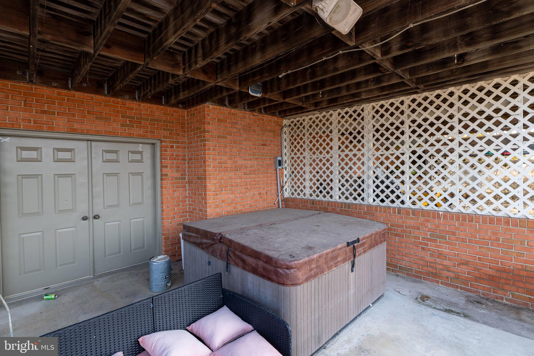 FAIRVIEW - Residential