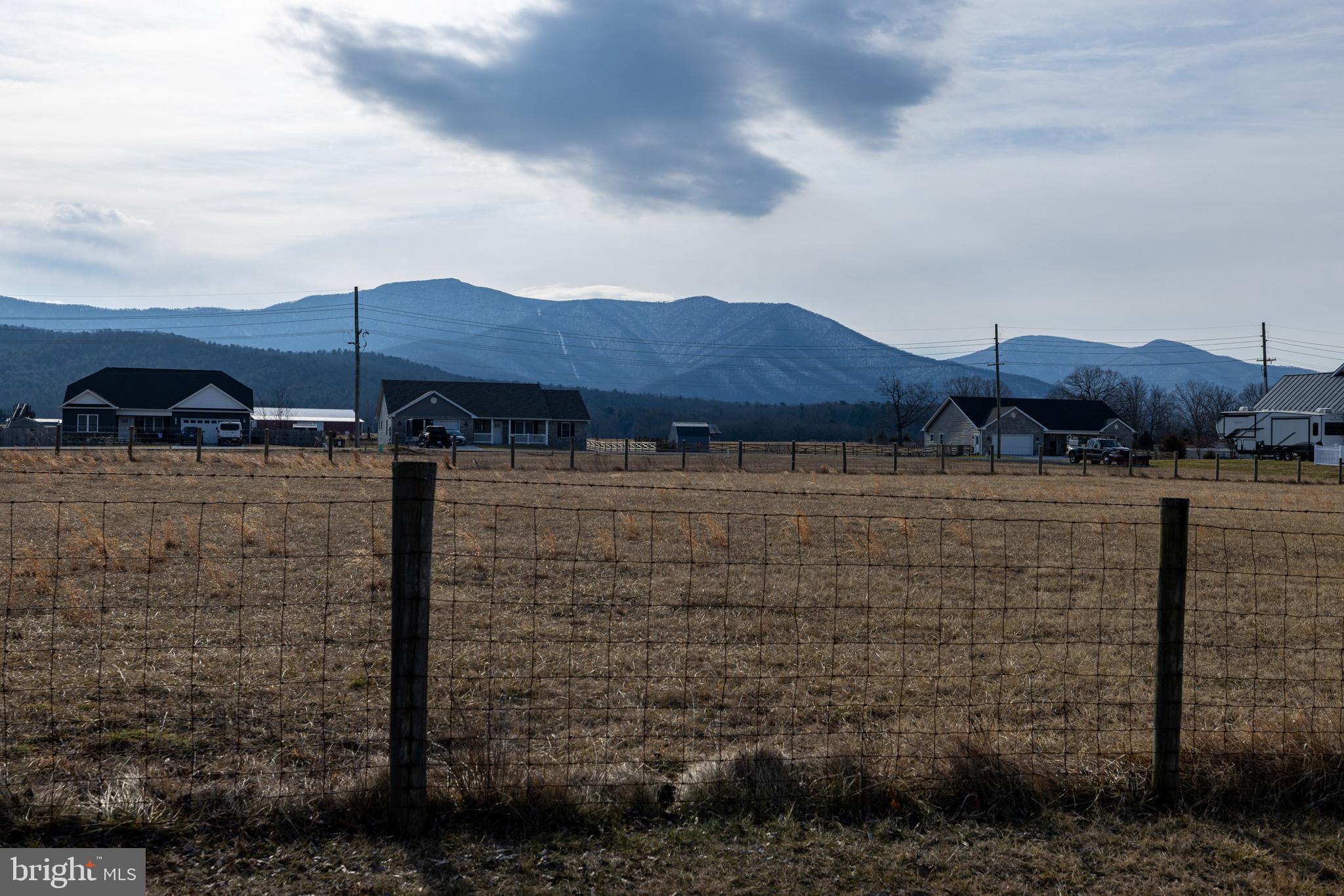 FAIRVIEW - Residential