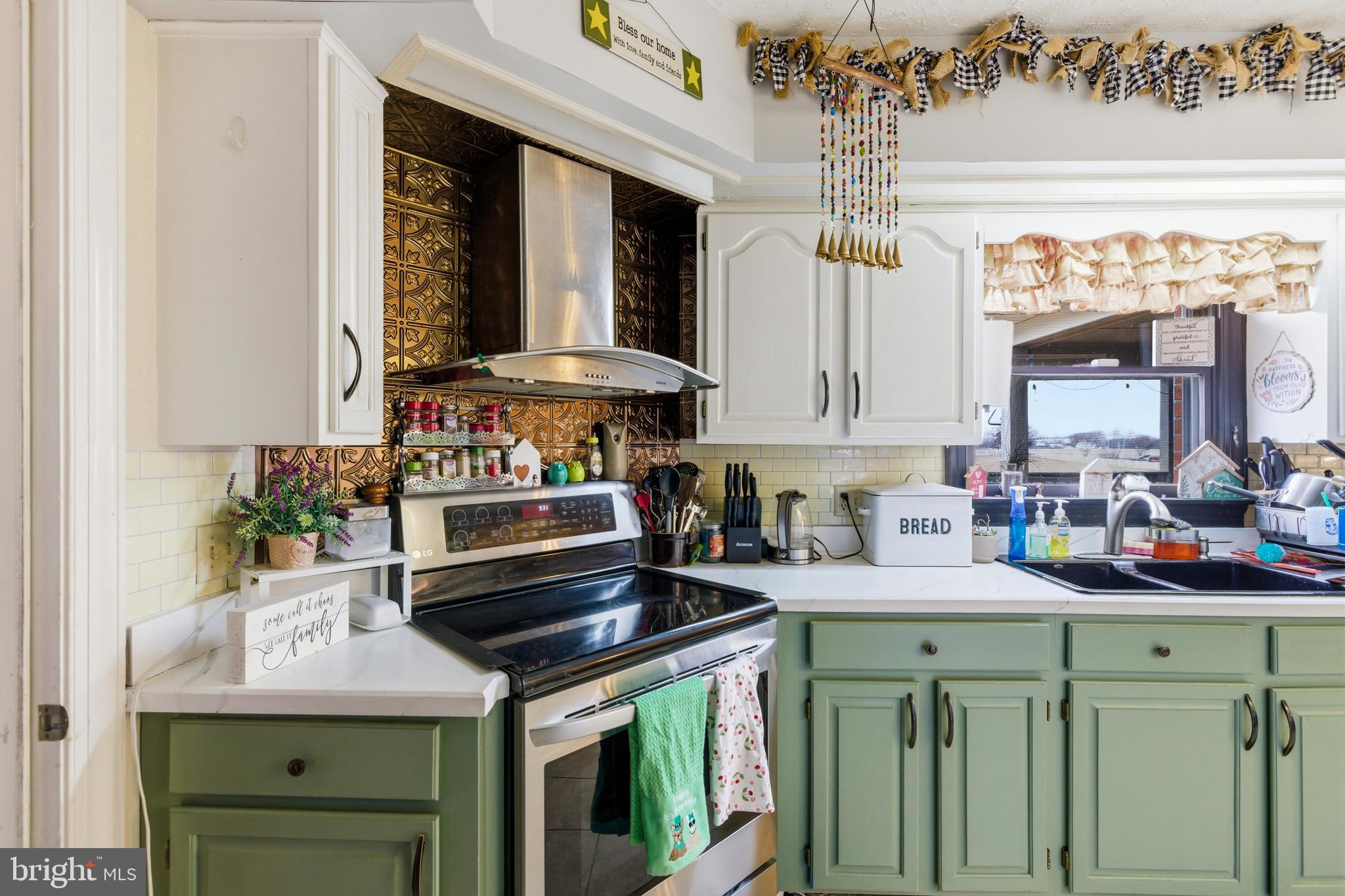 FAIRVIEW - Residential