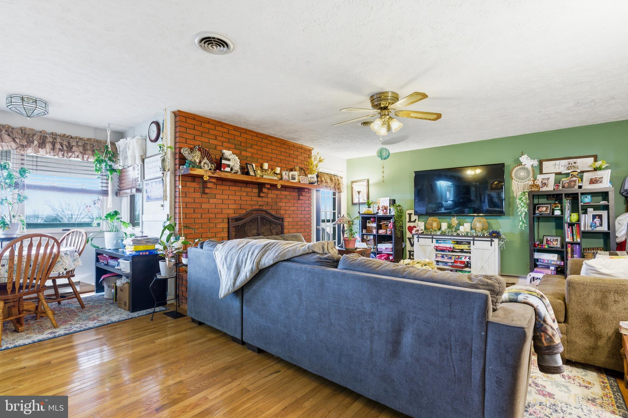 FAIRVIEW - Residential