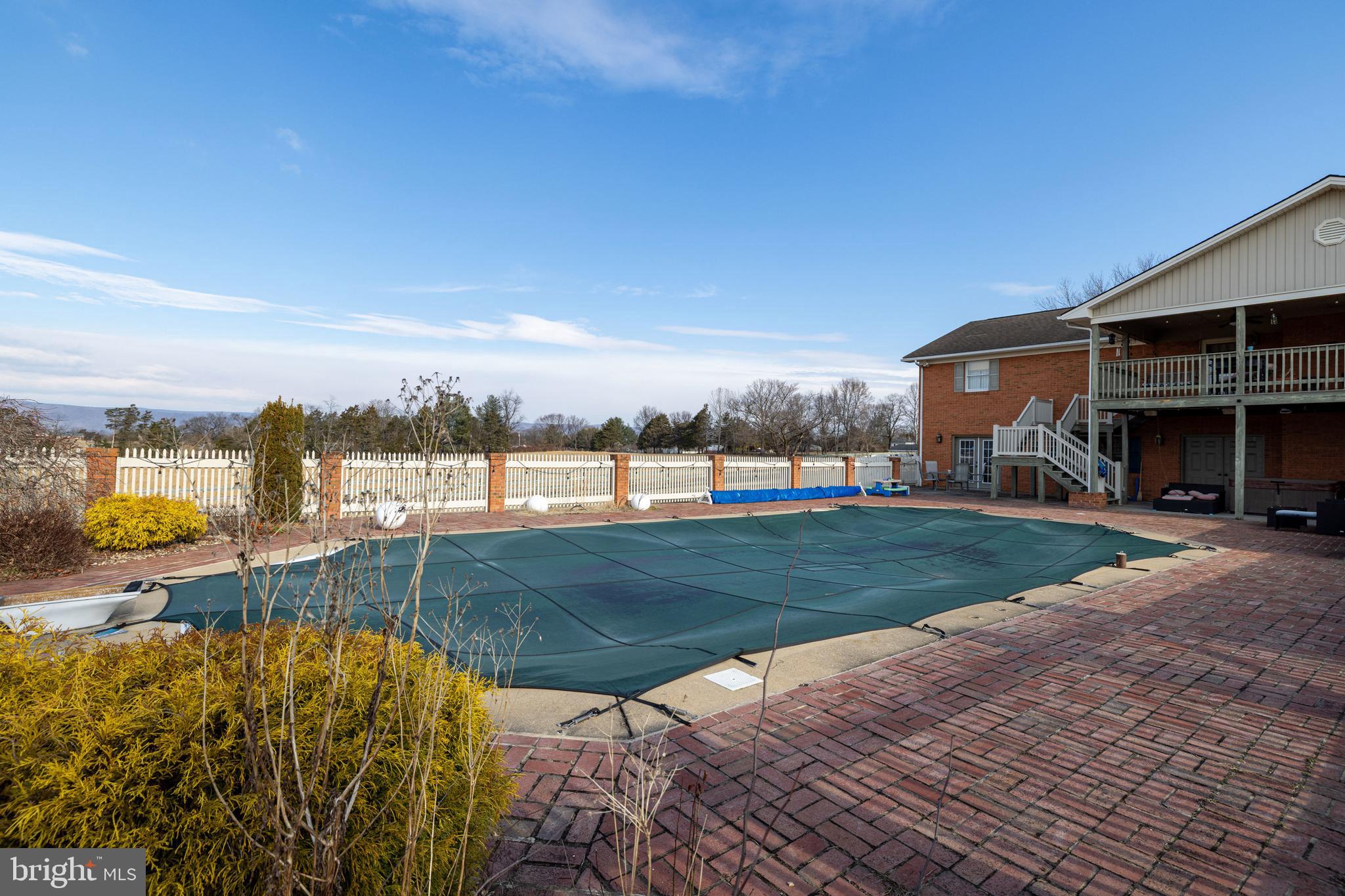 FAIRVIEW - Residential