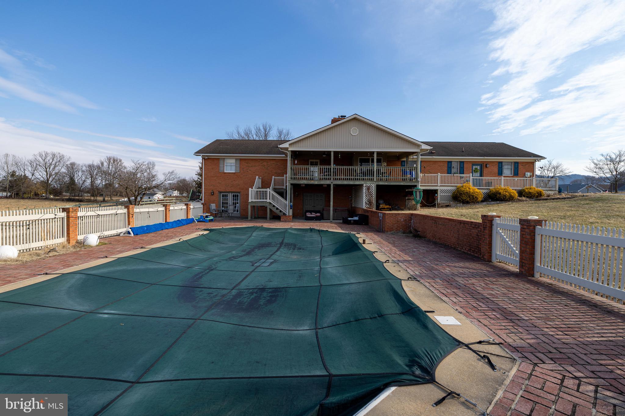 FAIRVIEW - Residential