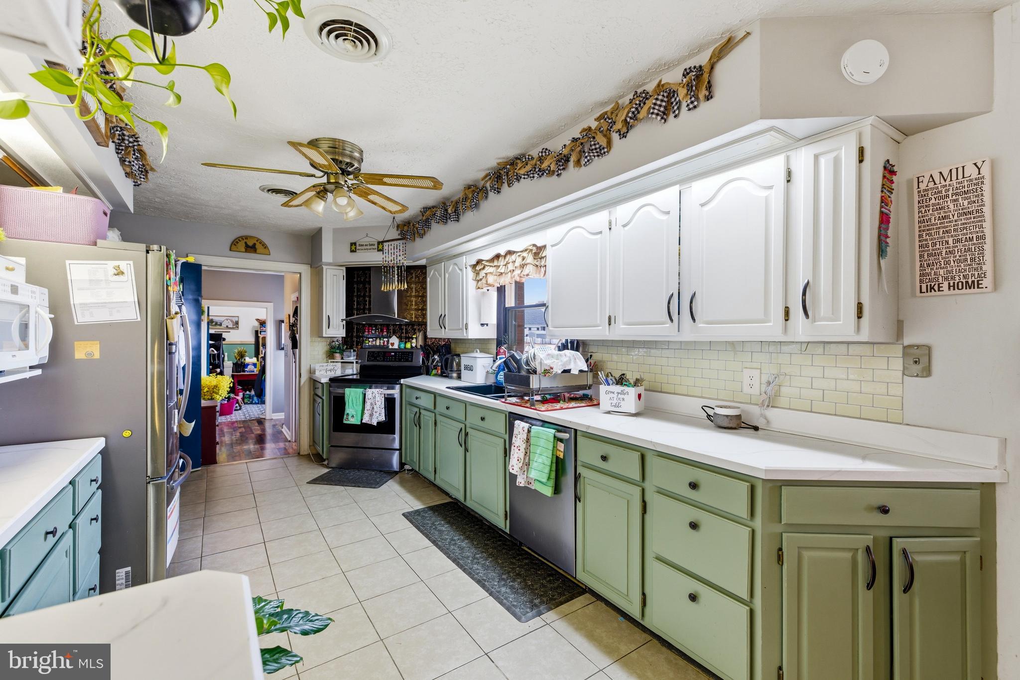 FAIRVIEW - Residential