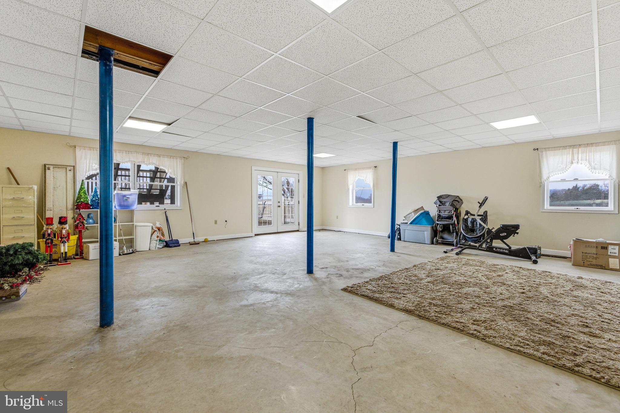 FAIRVIEW - Residential