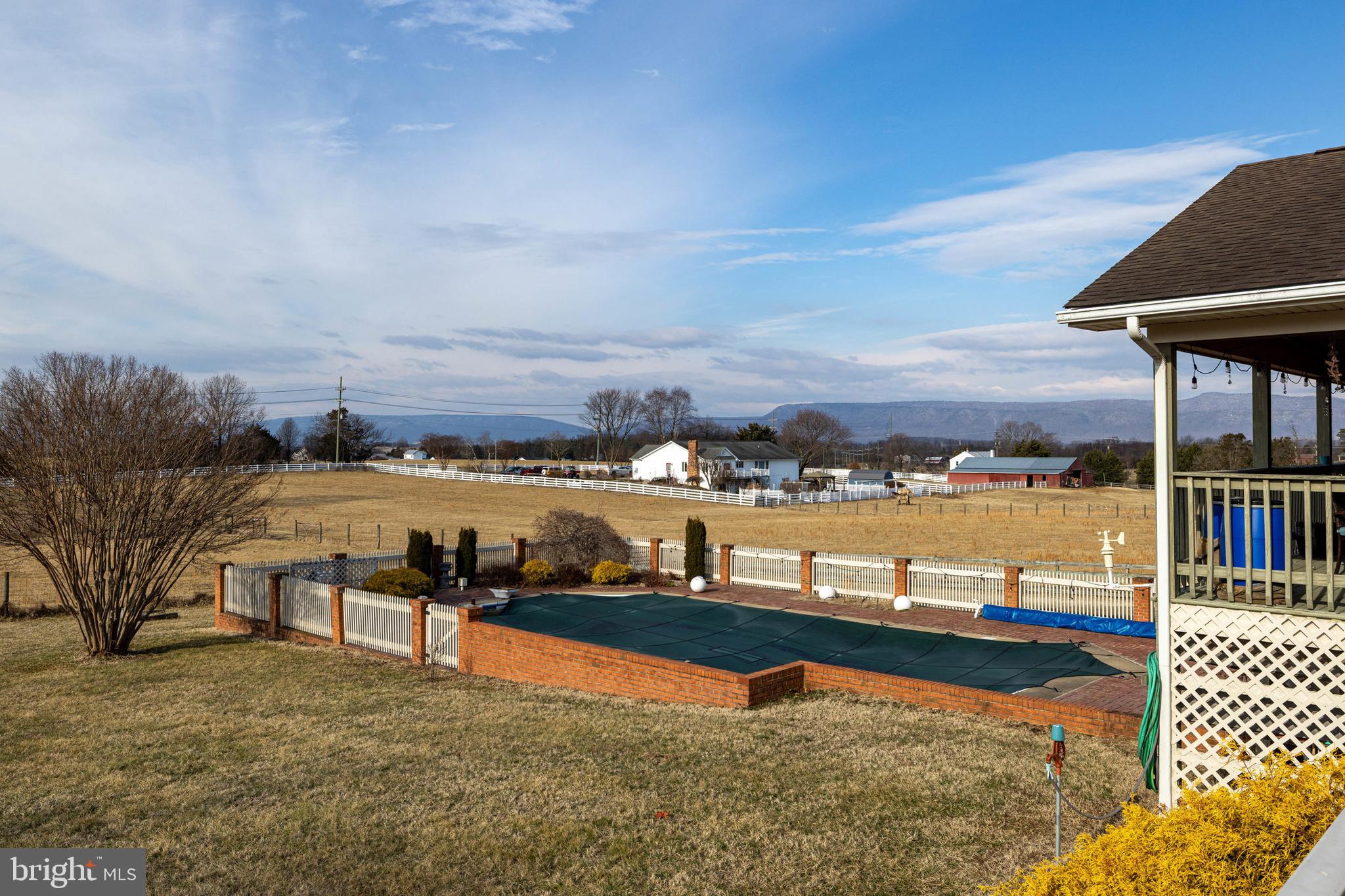 FAIRVIEW - Residential