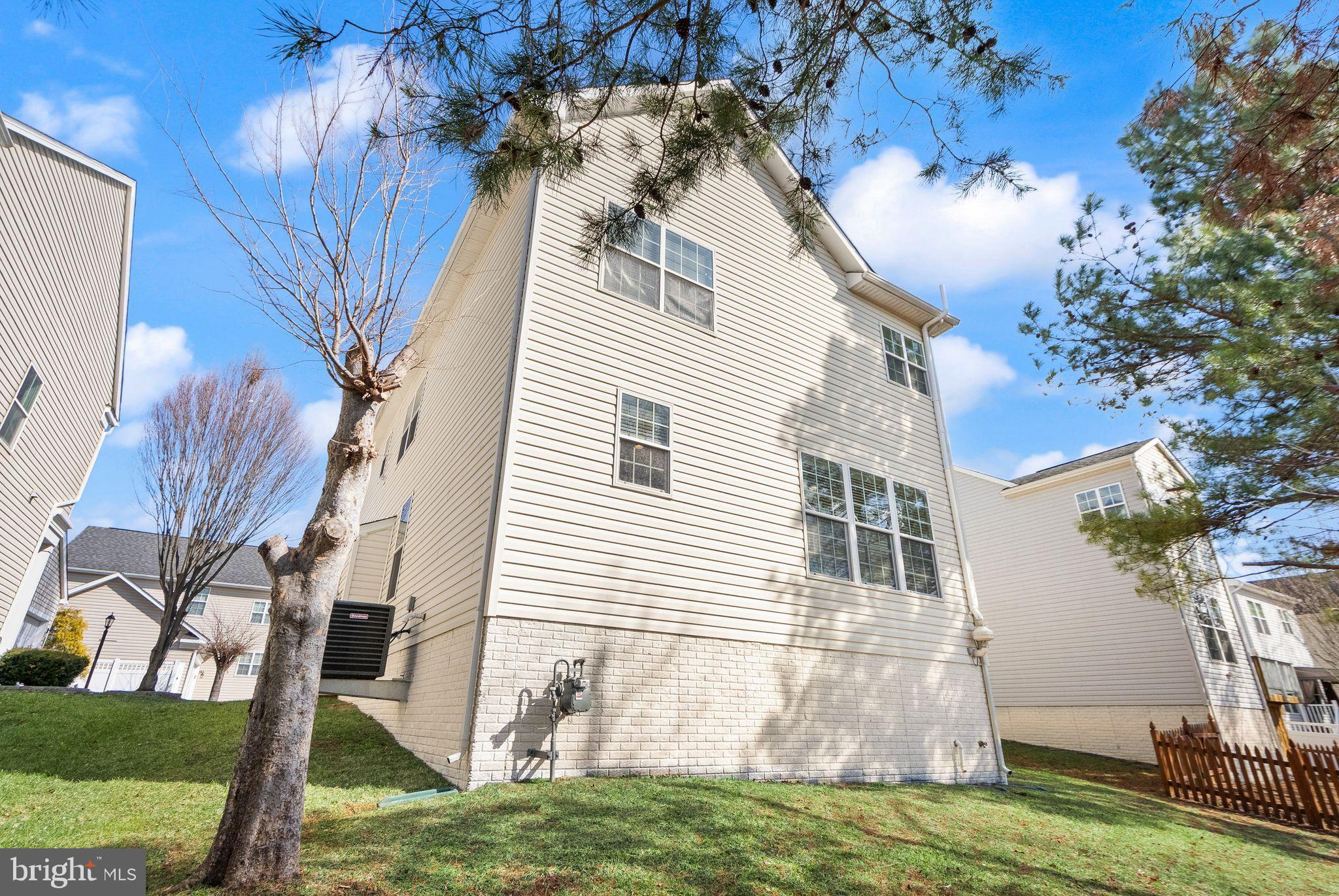 MEADOWS AT MORRIS FARM - Residential