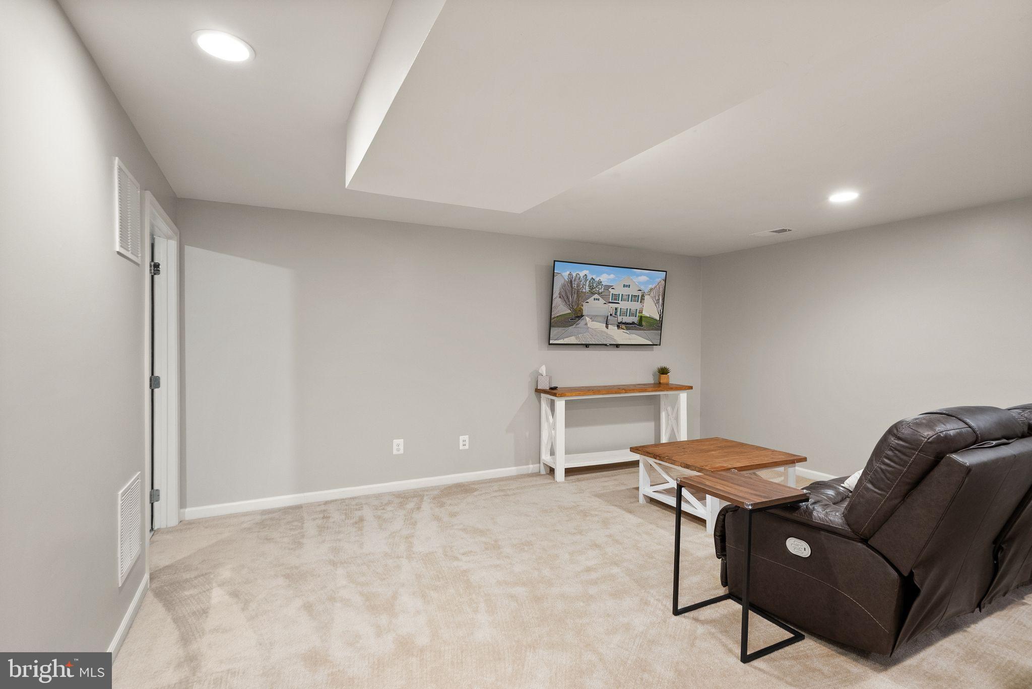 MEADOWS AT MORRIS FARM - Residential