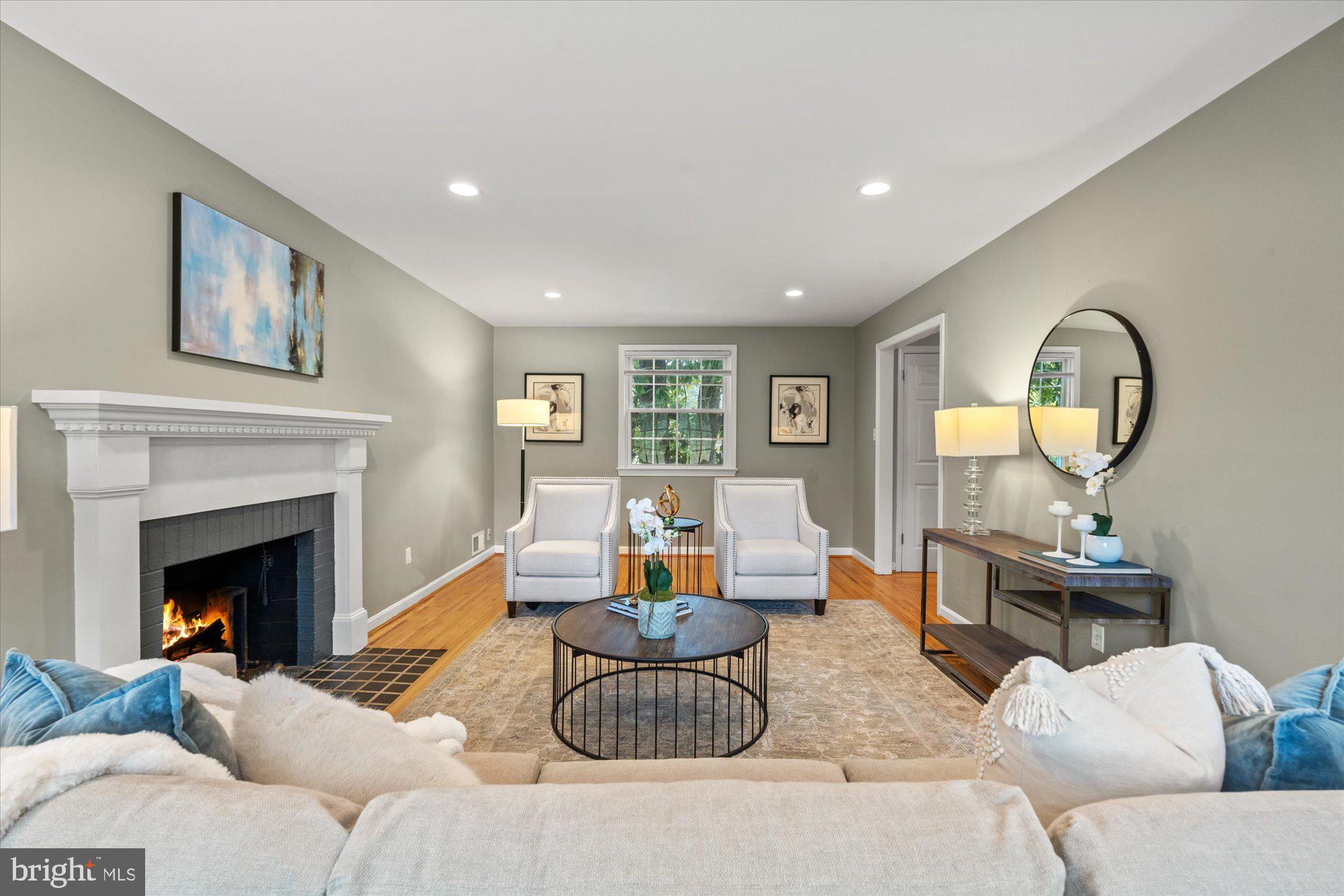 COLLINGWOOD ON THE POTOMAC - Residential