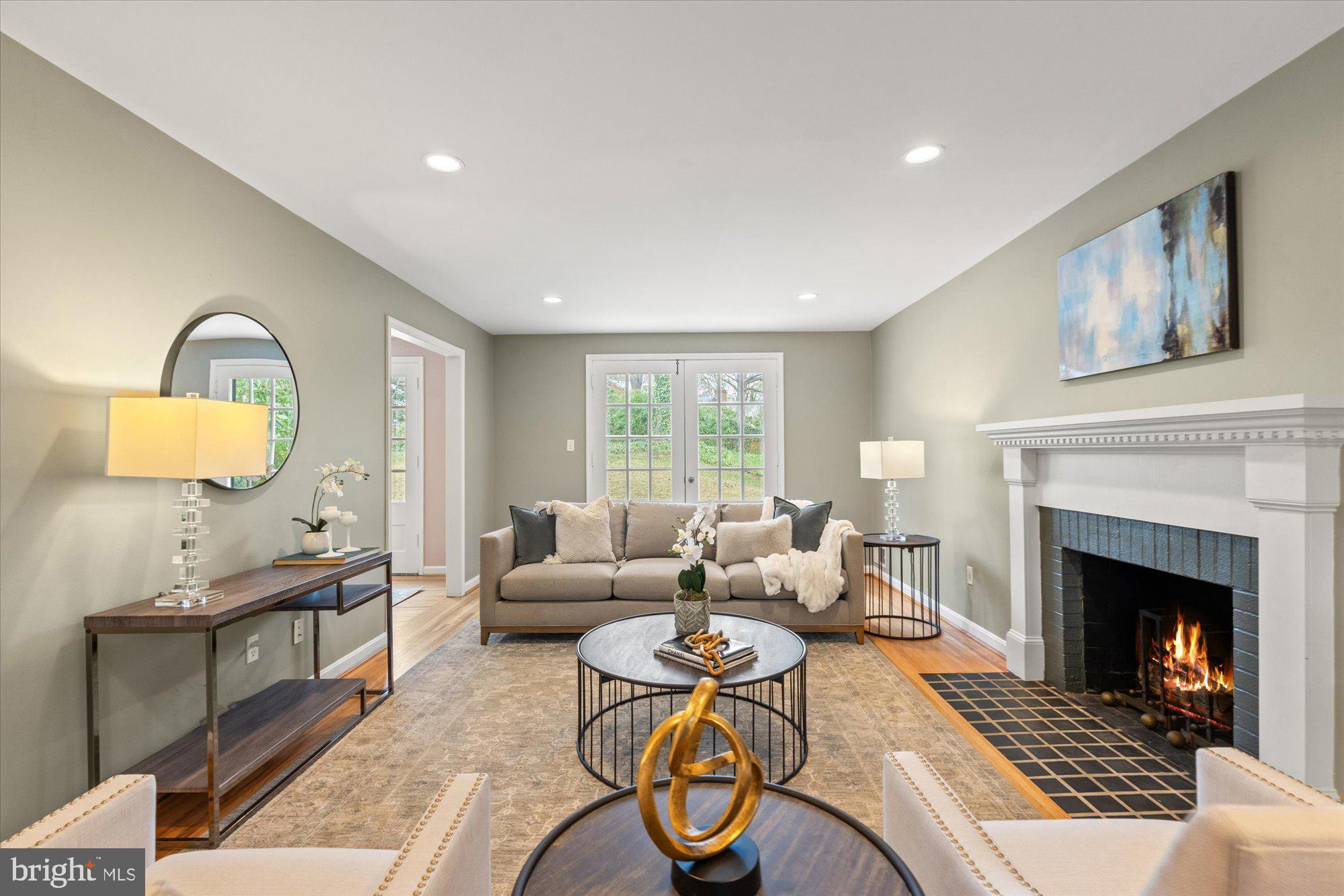 COLLINGWOOD ON THE POTOMAC - Residential