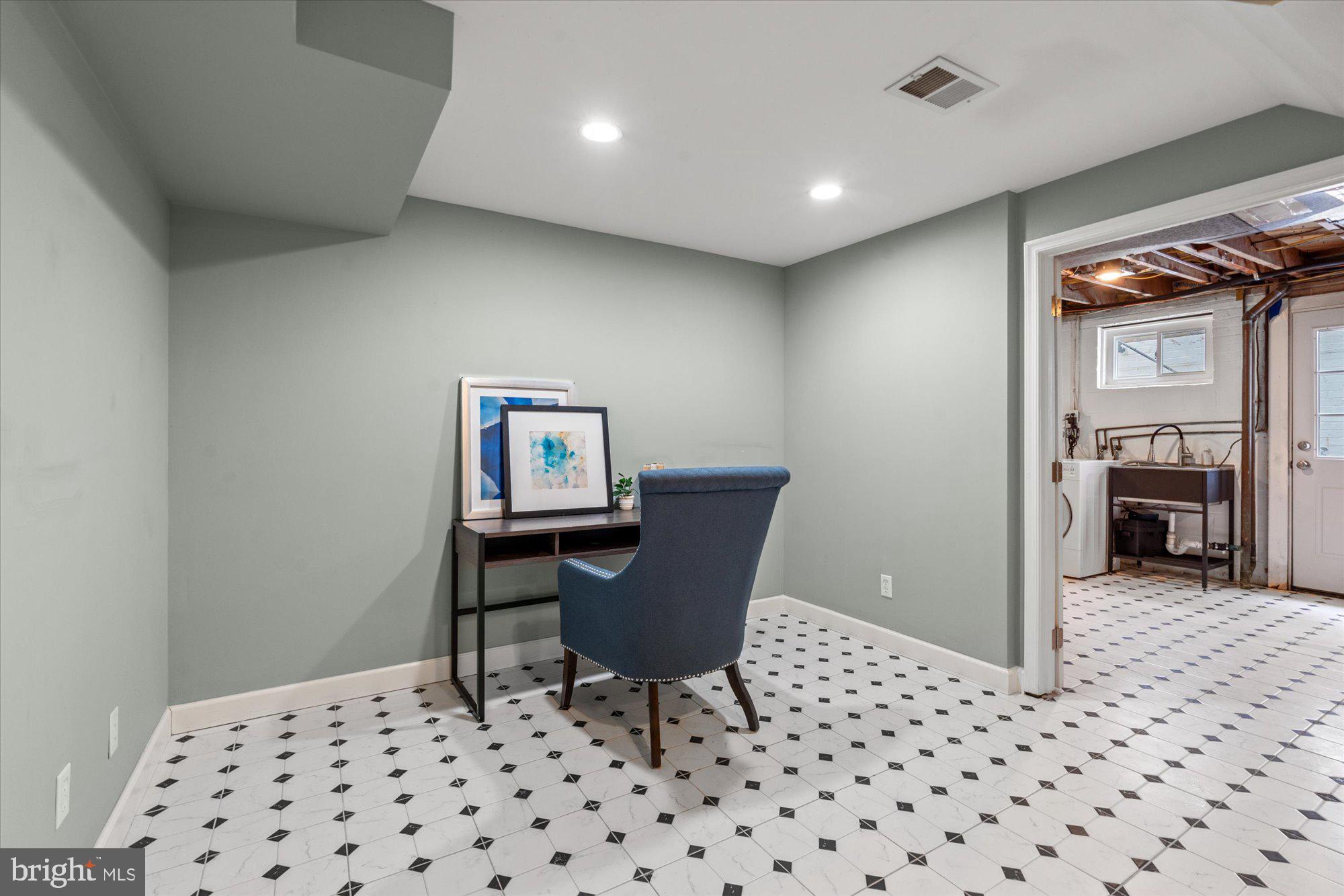 COLLINGWOOD ON THE POTOMAC - Residential