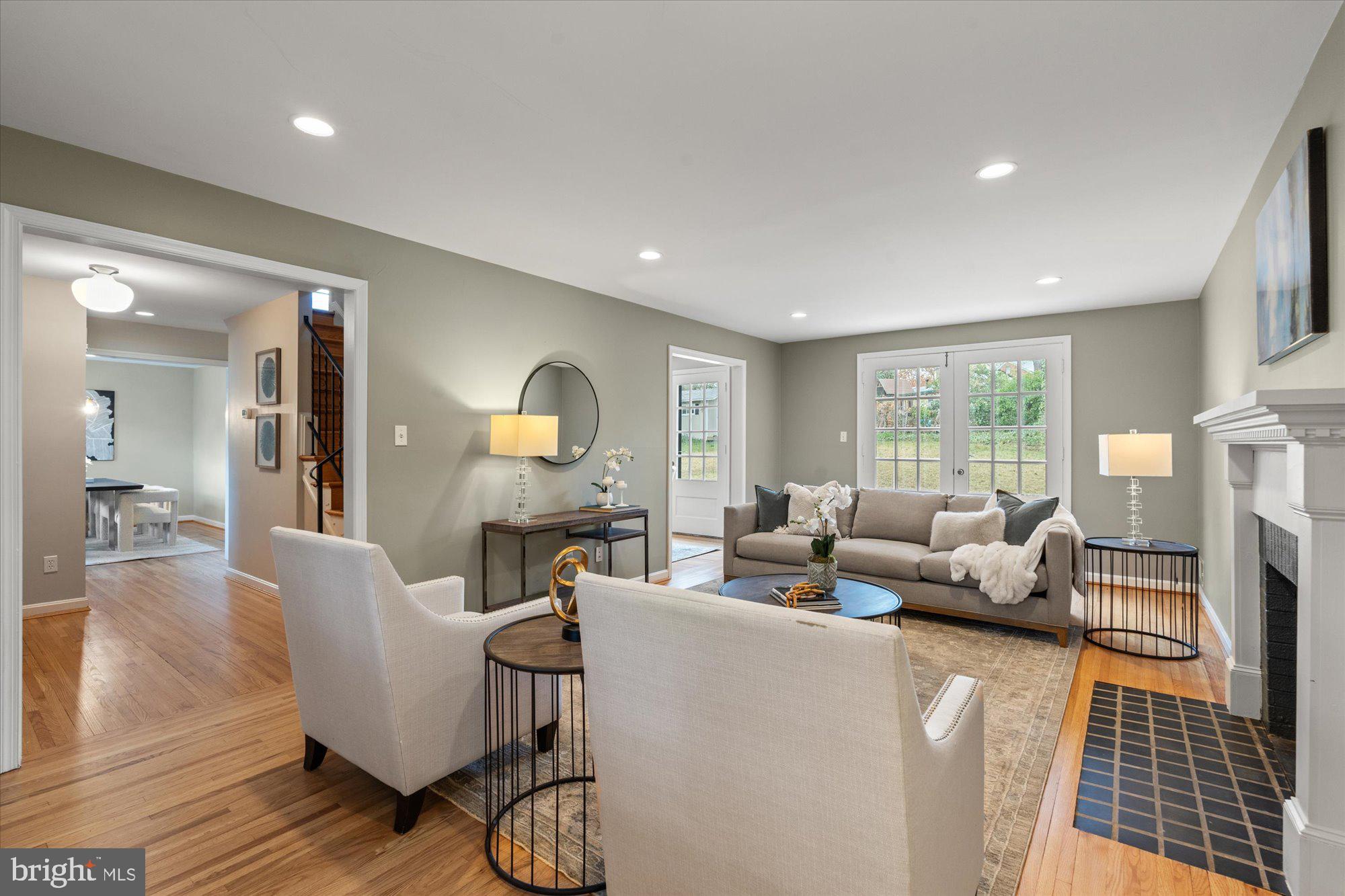 COLLINGWOOD ON THE POTOMAC - Residential