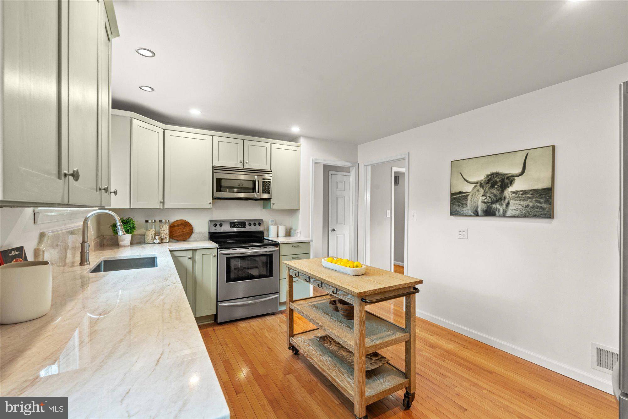 COLLINGWOOD ON THE POTOMAC - Residential