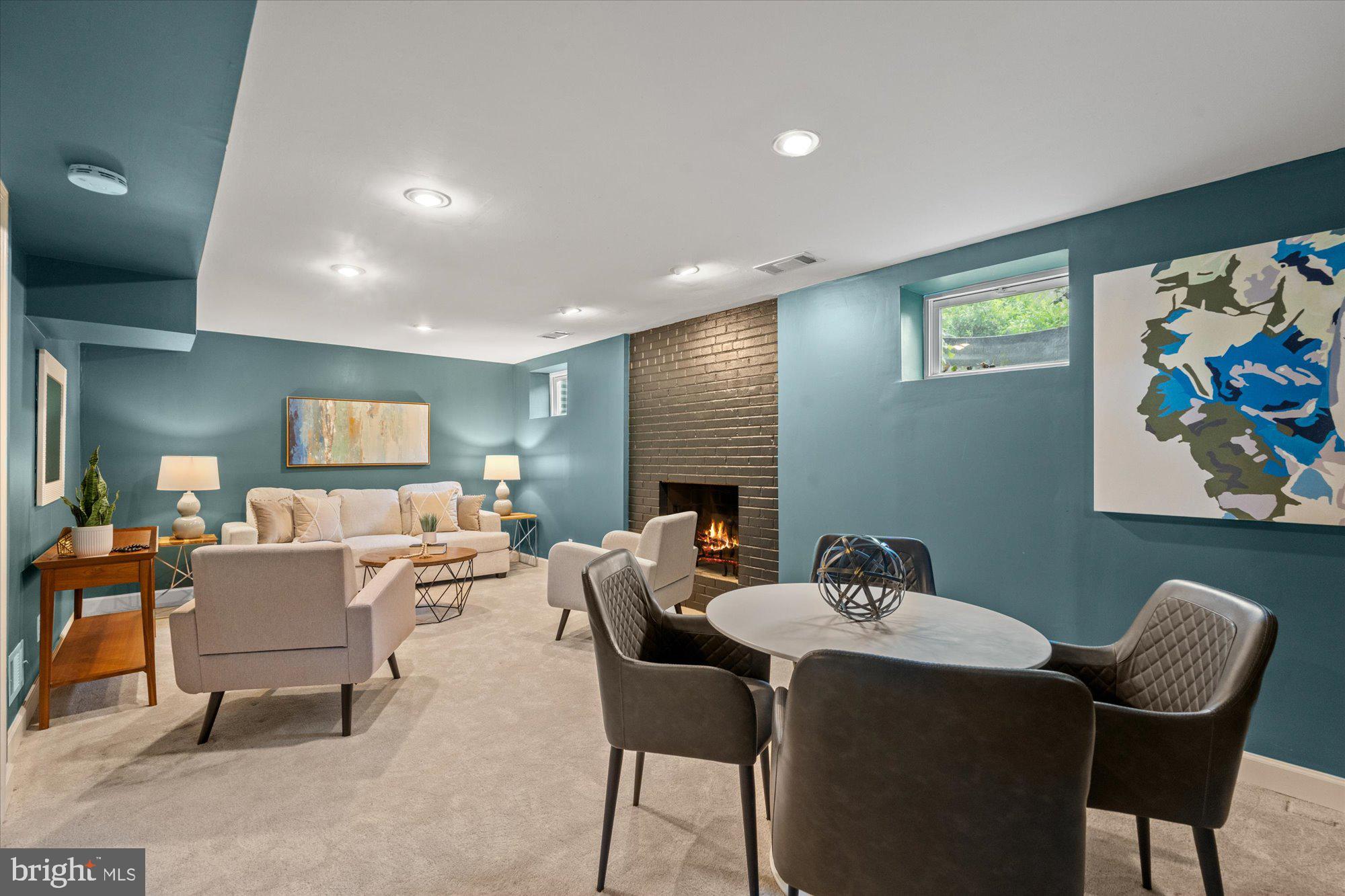 COLLINGWOOD ON THE POTOMAC - Residential