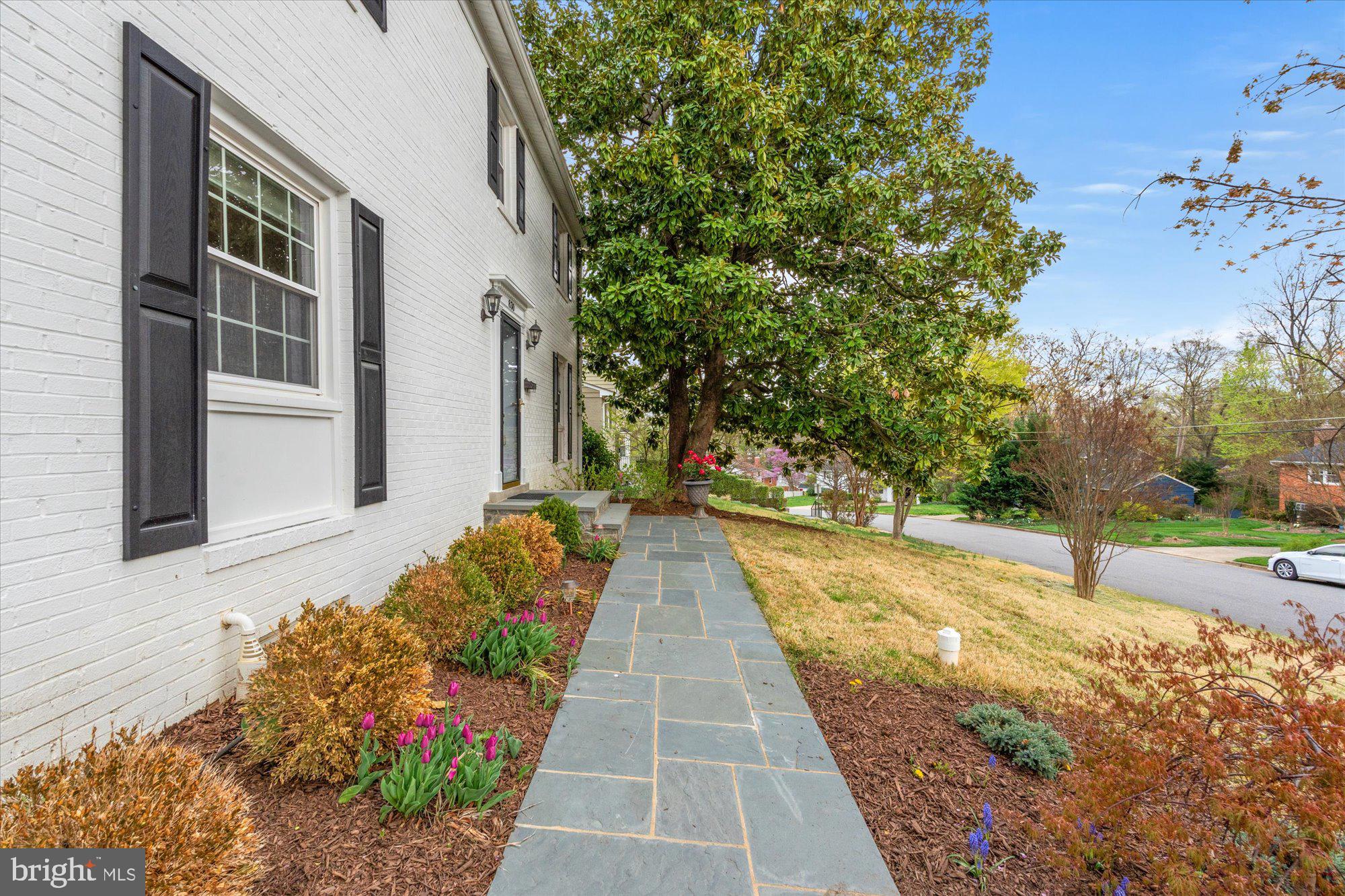 COLLINGWOOD ON THE POTOMAC - Residential