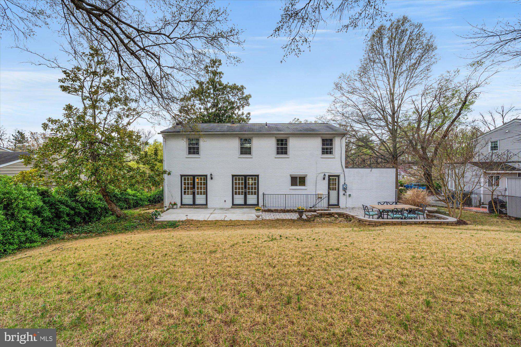 COLLINGWOOD ON THE POTOMAC - Residential