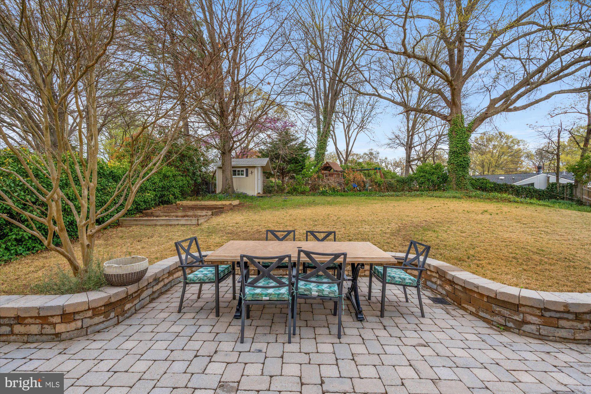 COLLINGWOOD ON THE POTOMAC - Residential