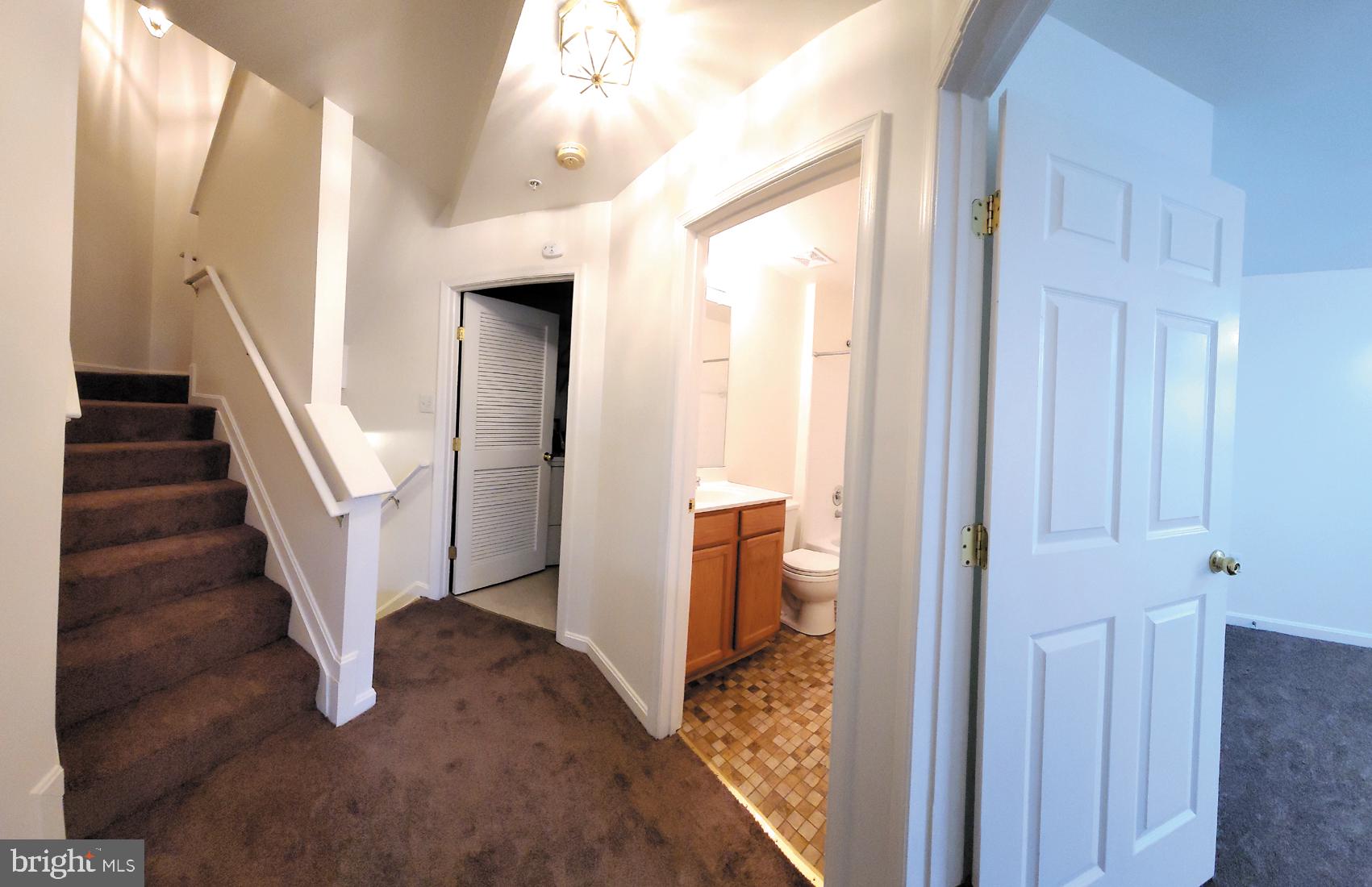 SEVEN OAKS - Residential Lease