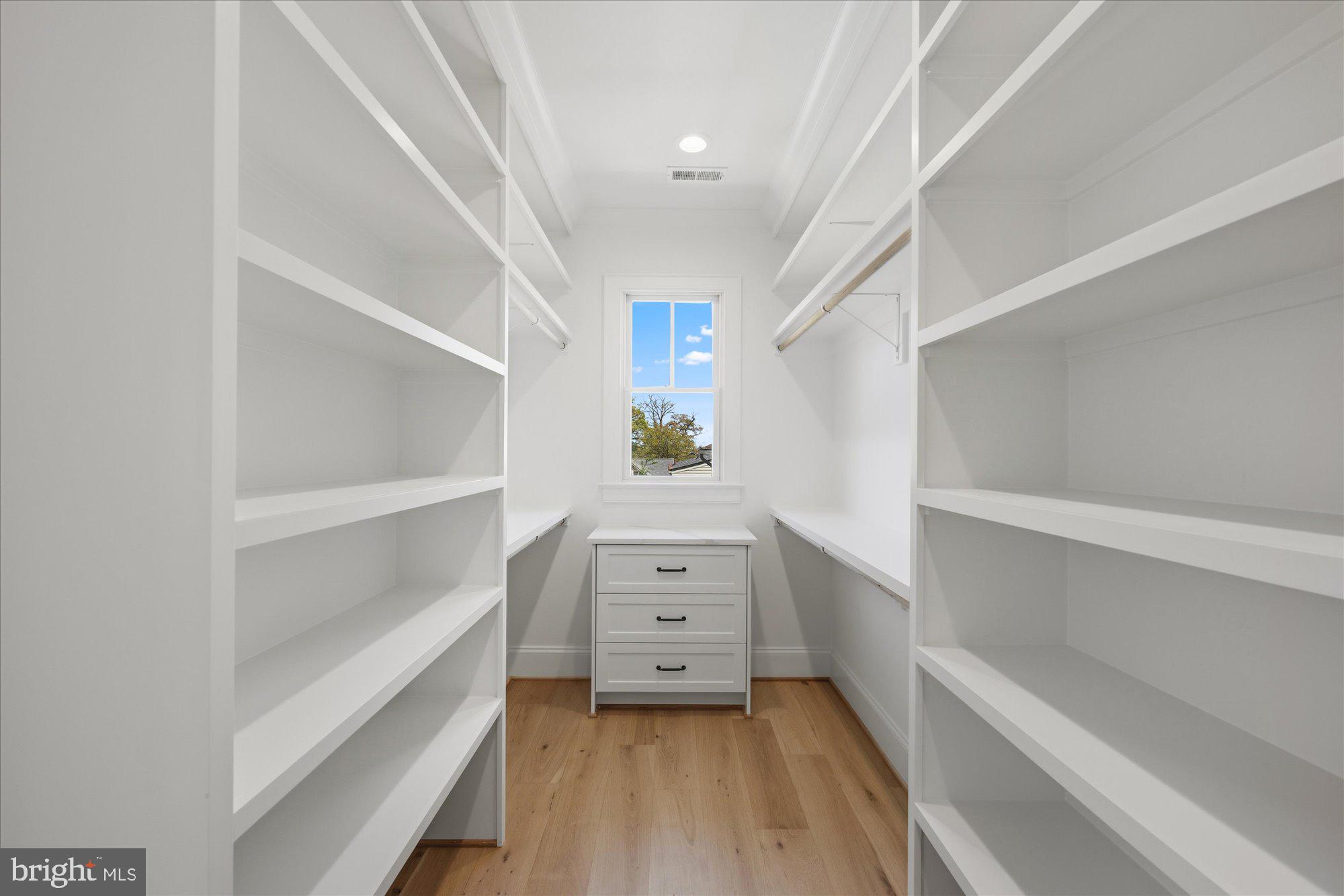 WAVERLY HILLS - Residential