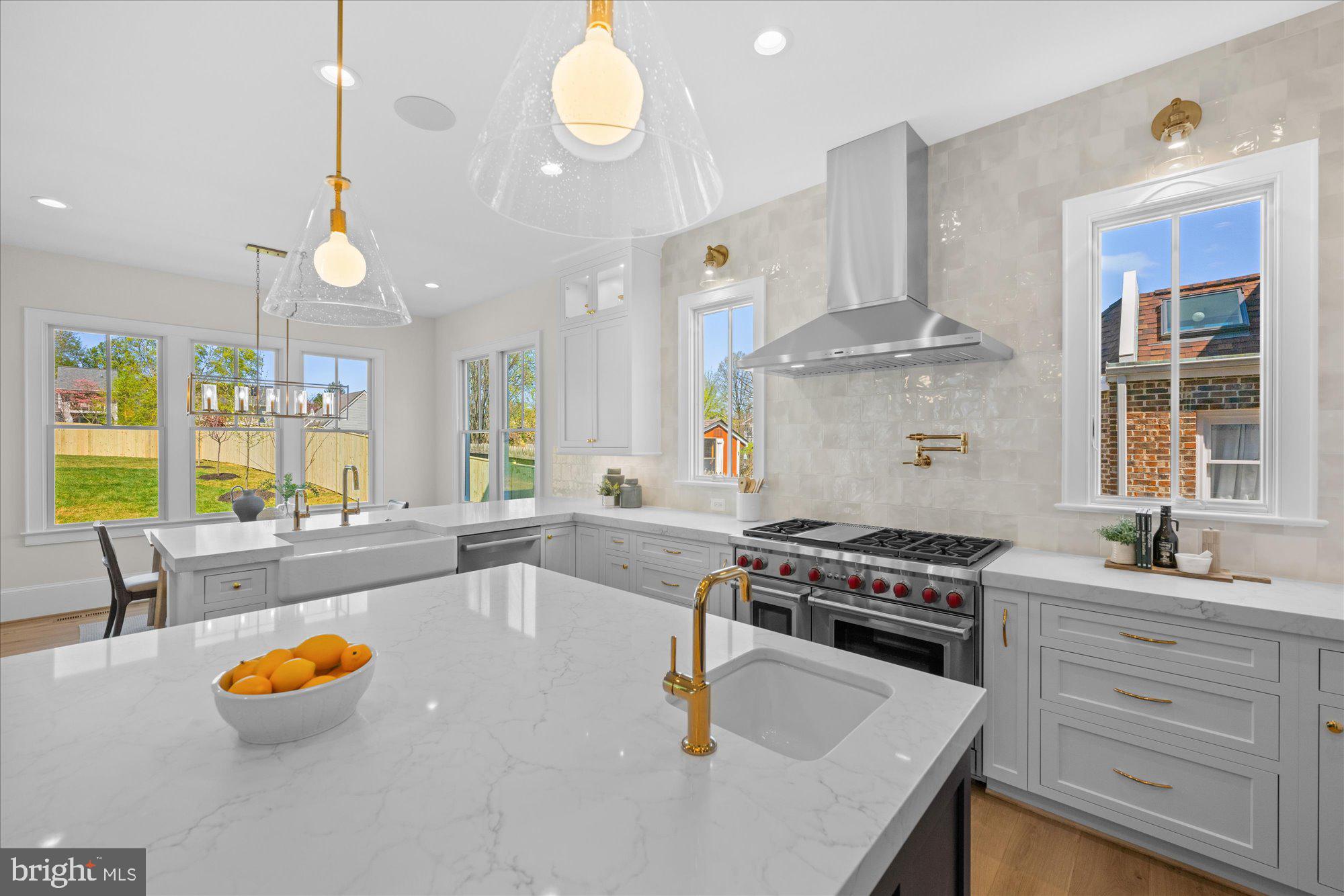 WAVERLY HILLS - Residential