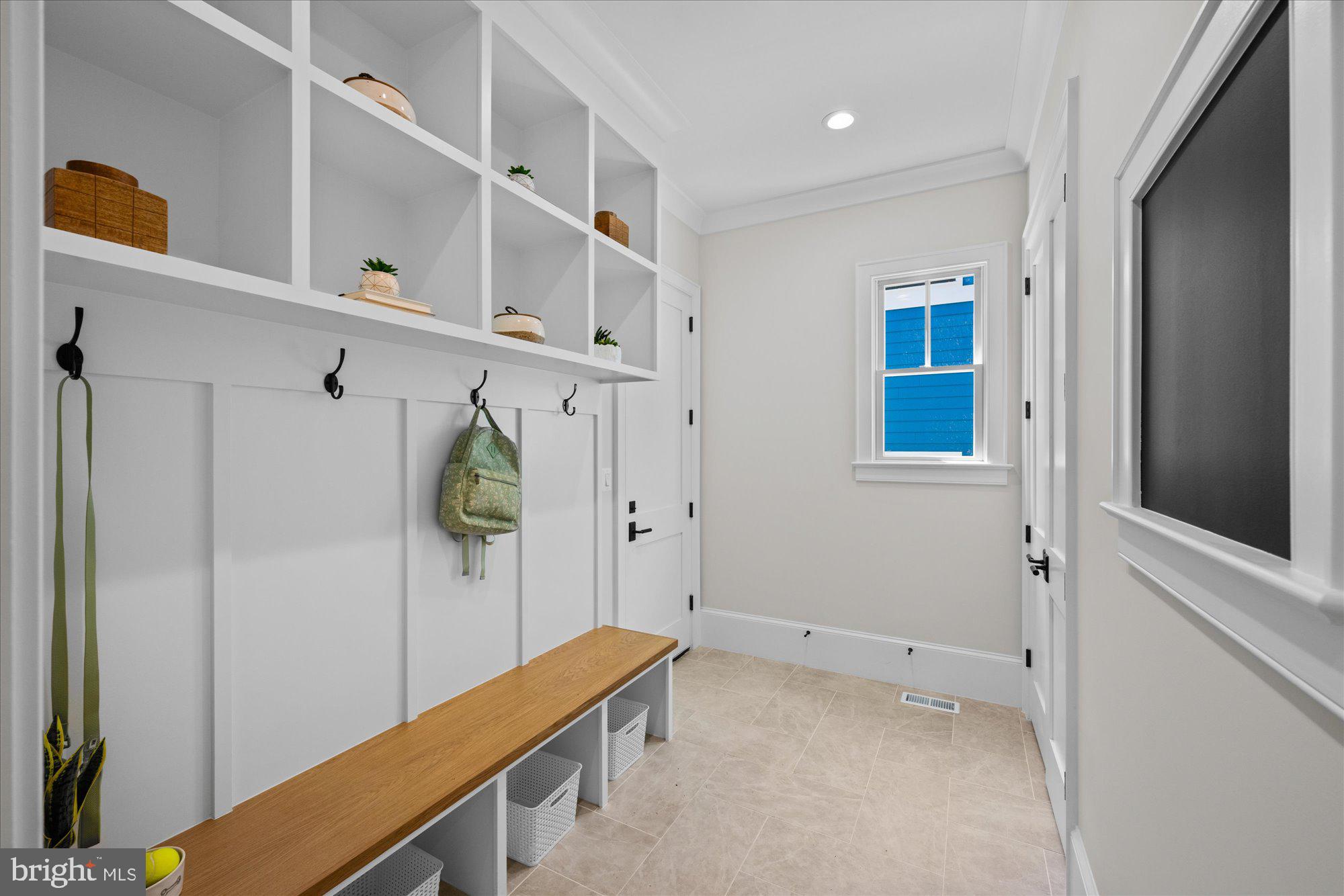 WAVERLY HILLS - Residential