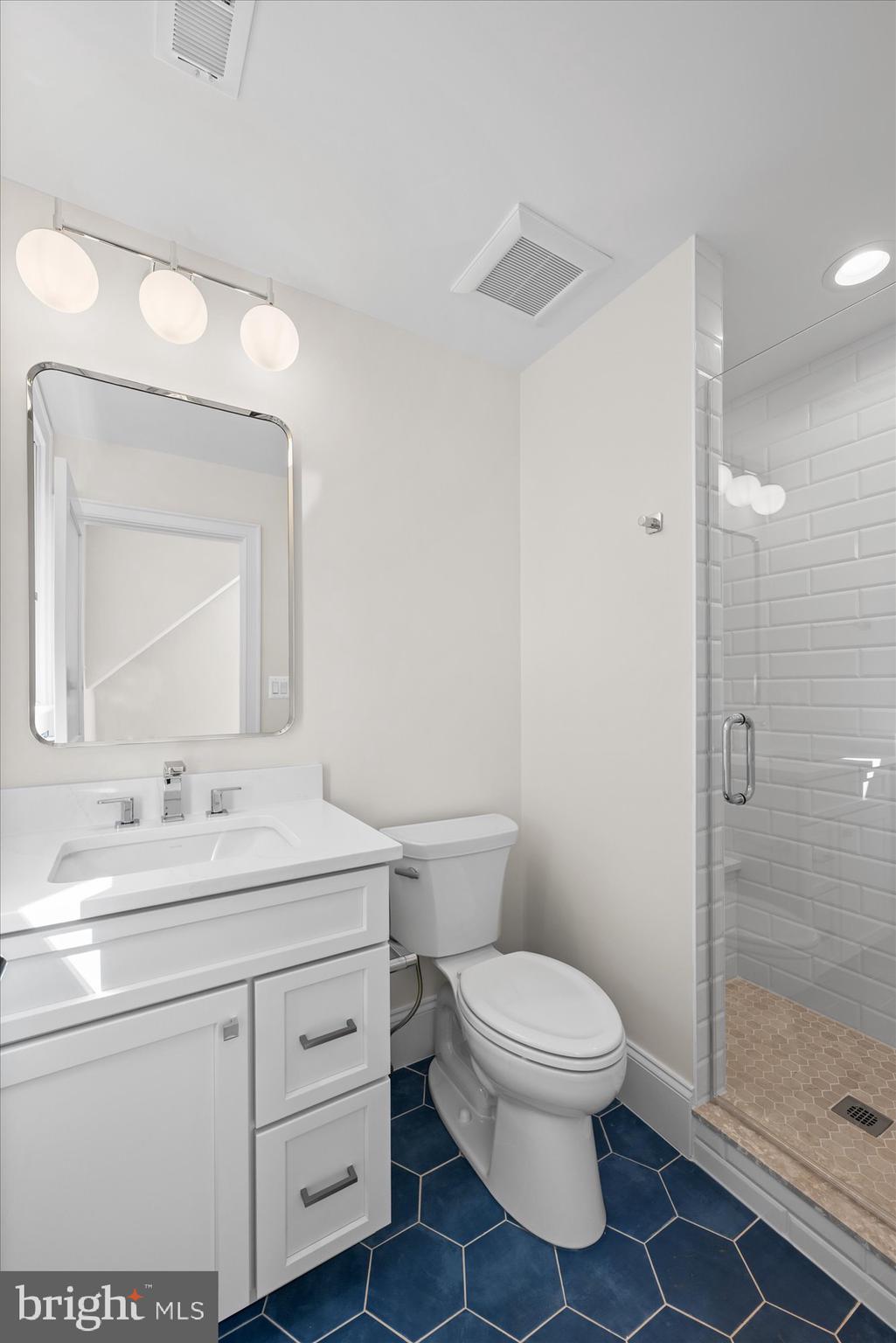 WAVERLY HILLS - Residential