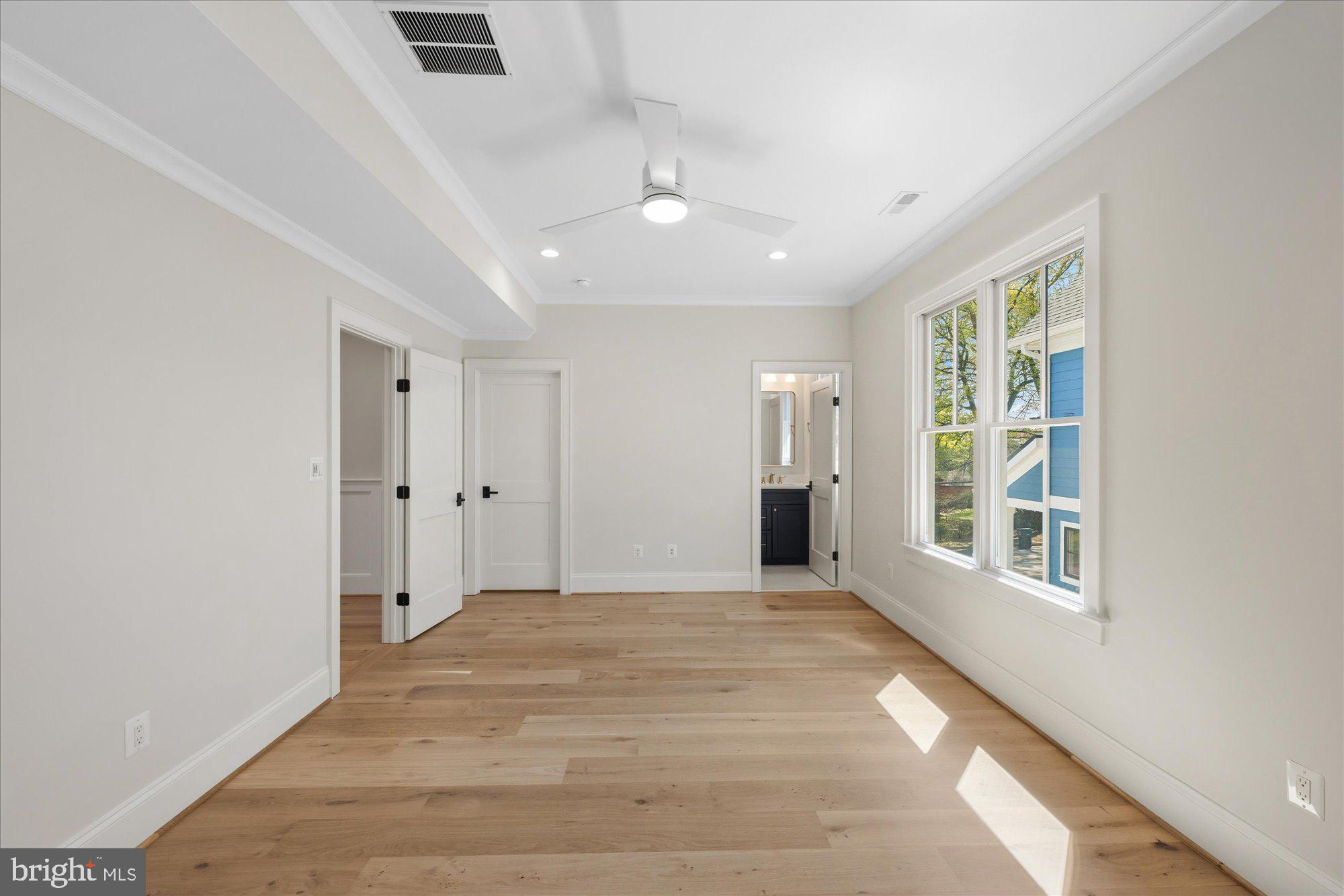 WAVERLY HILLS - Residential