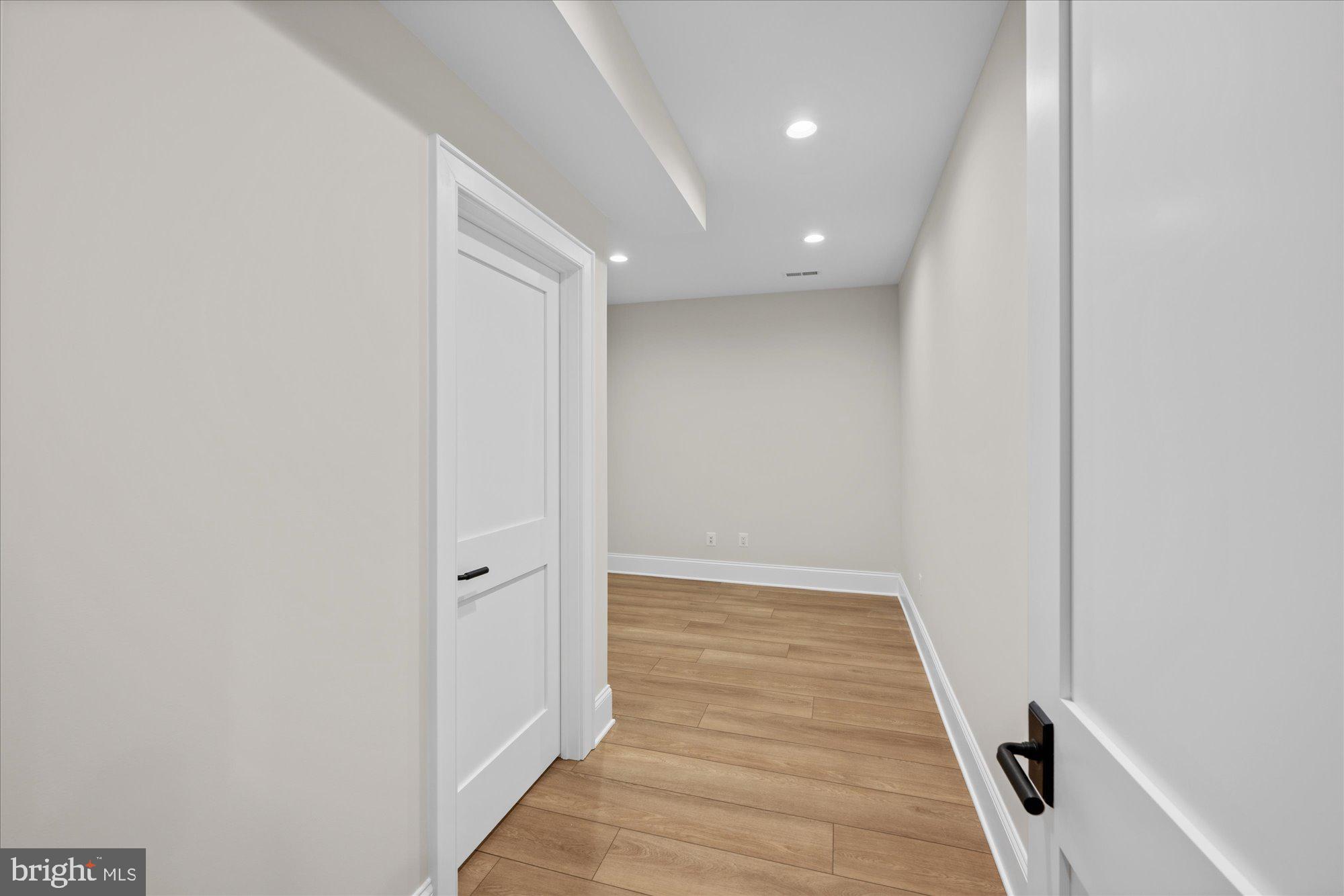 WAVERLY HILLS - Residential