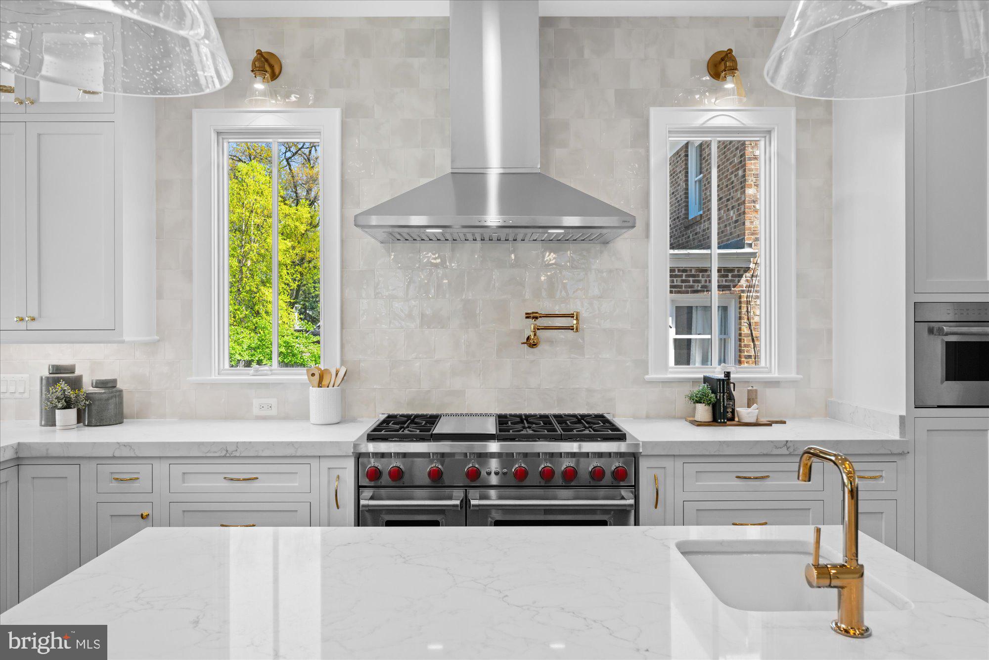 WAVERLY HILLS - Residential