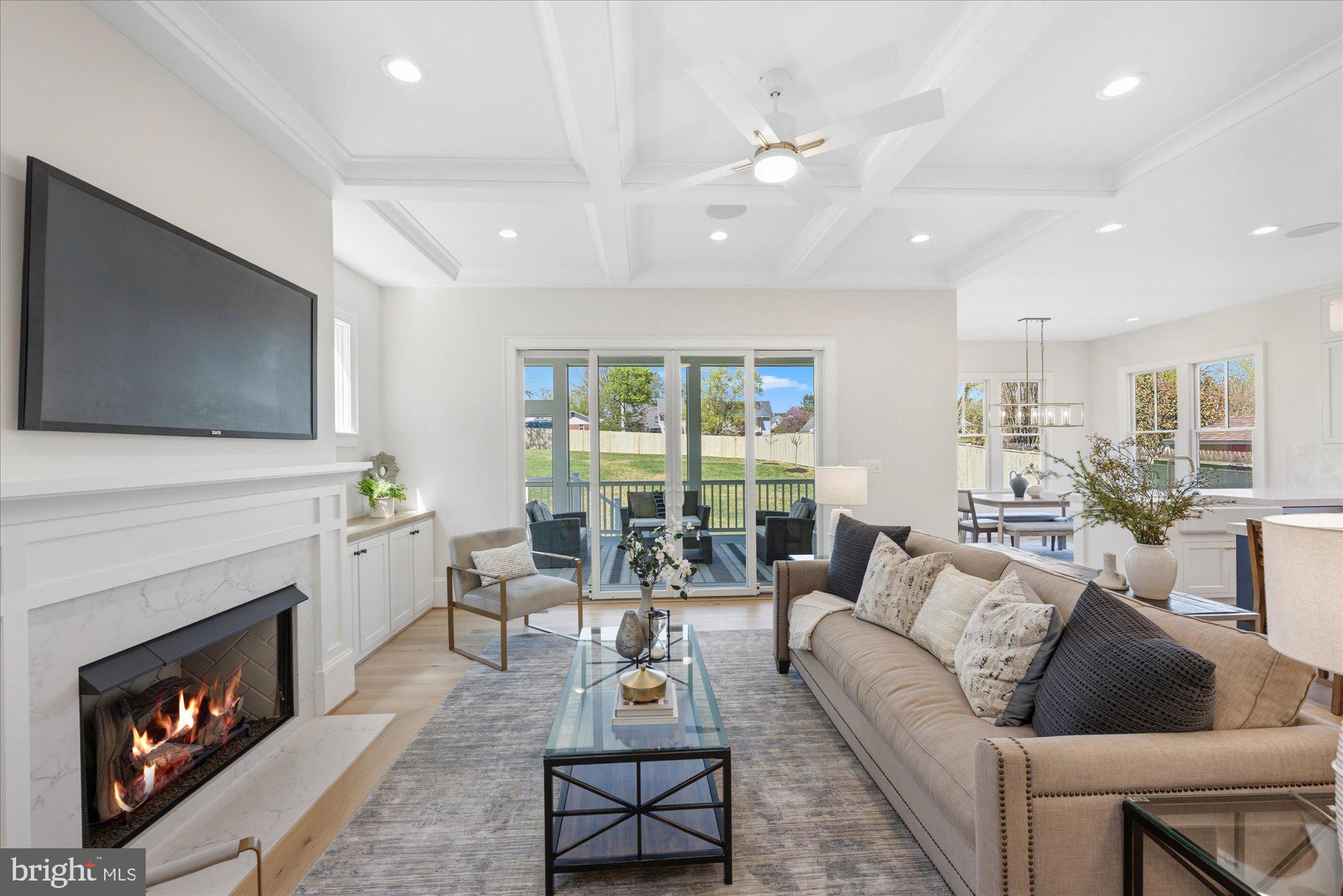 WAVERLY HILLS - Residential