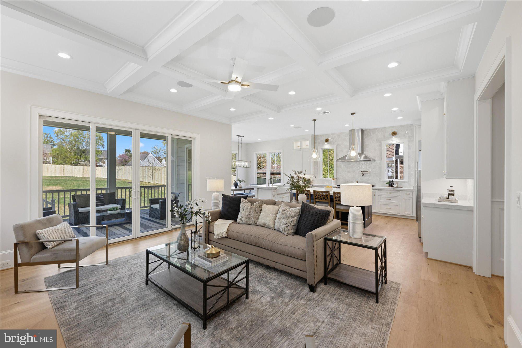 WAVERLY HILLS - Residential