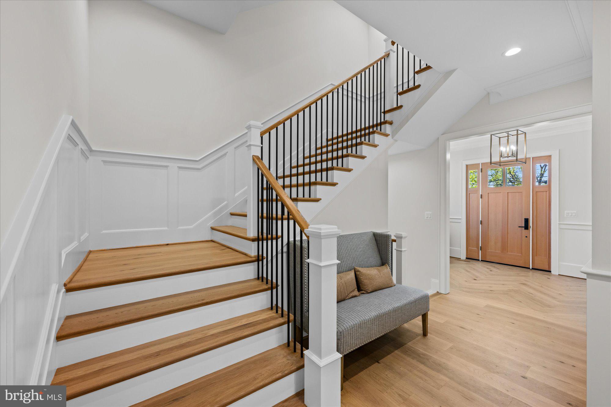 WAVERLY HILLS - Residential