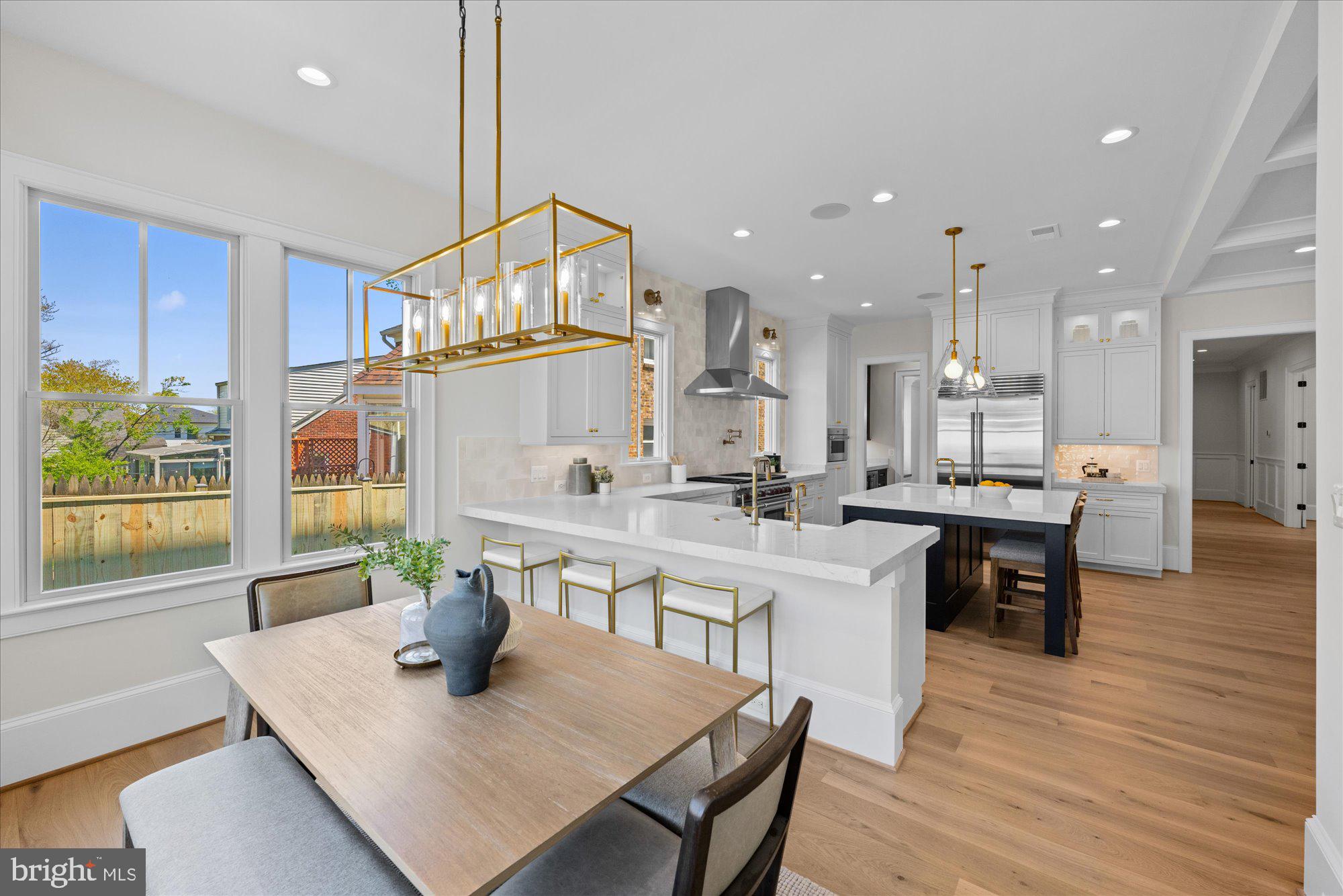 WAVERLY HILLS - Residential