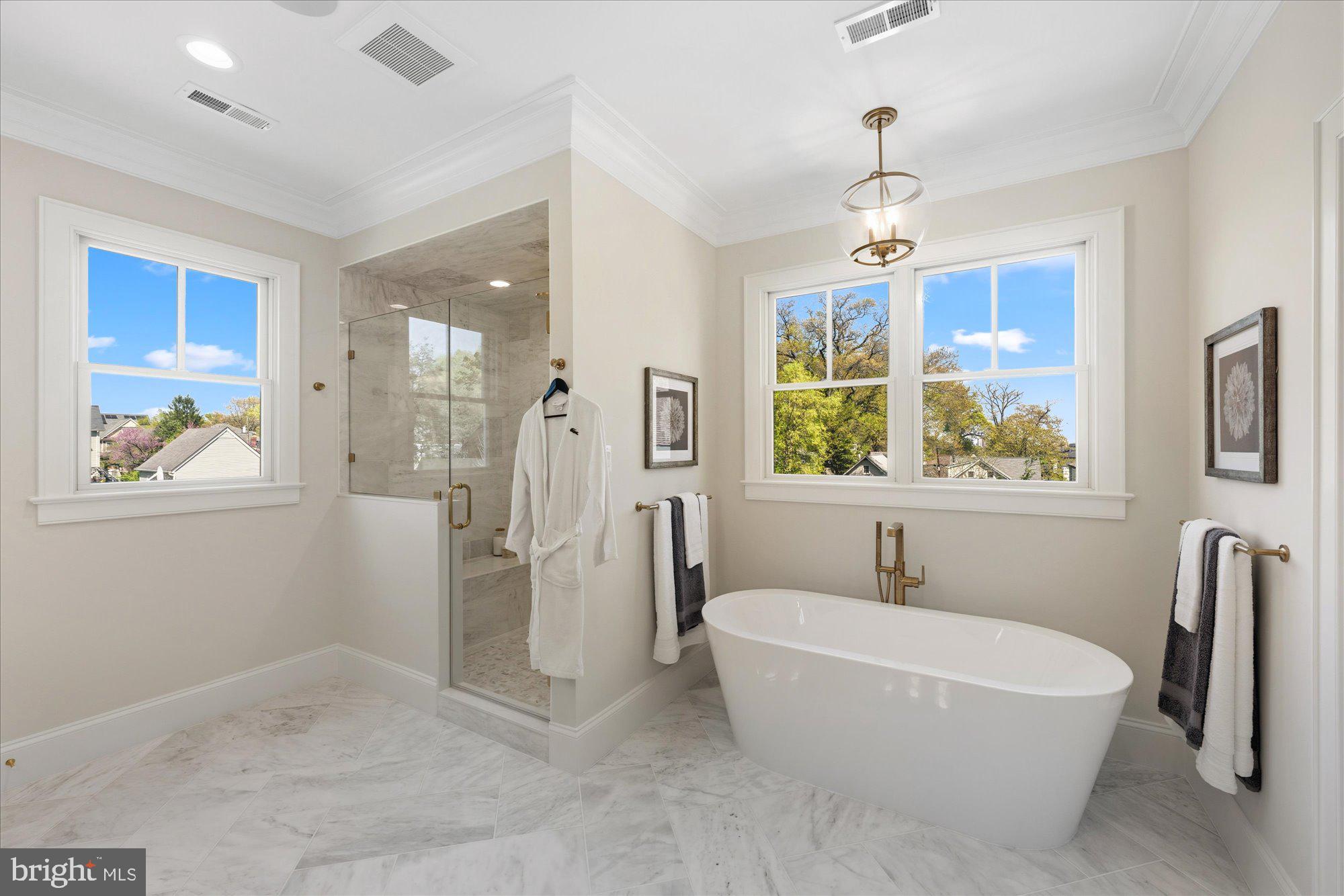 WAVERLY HILLS - Residential